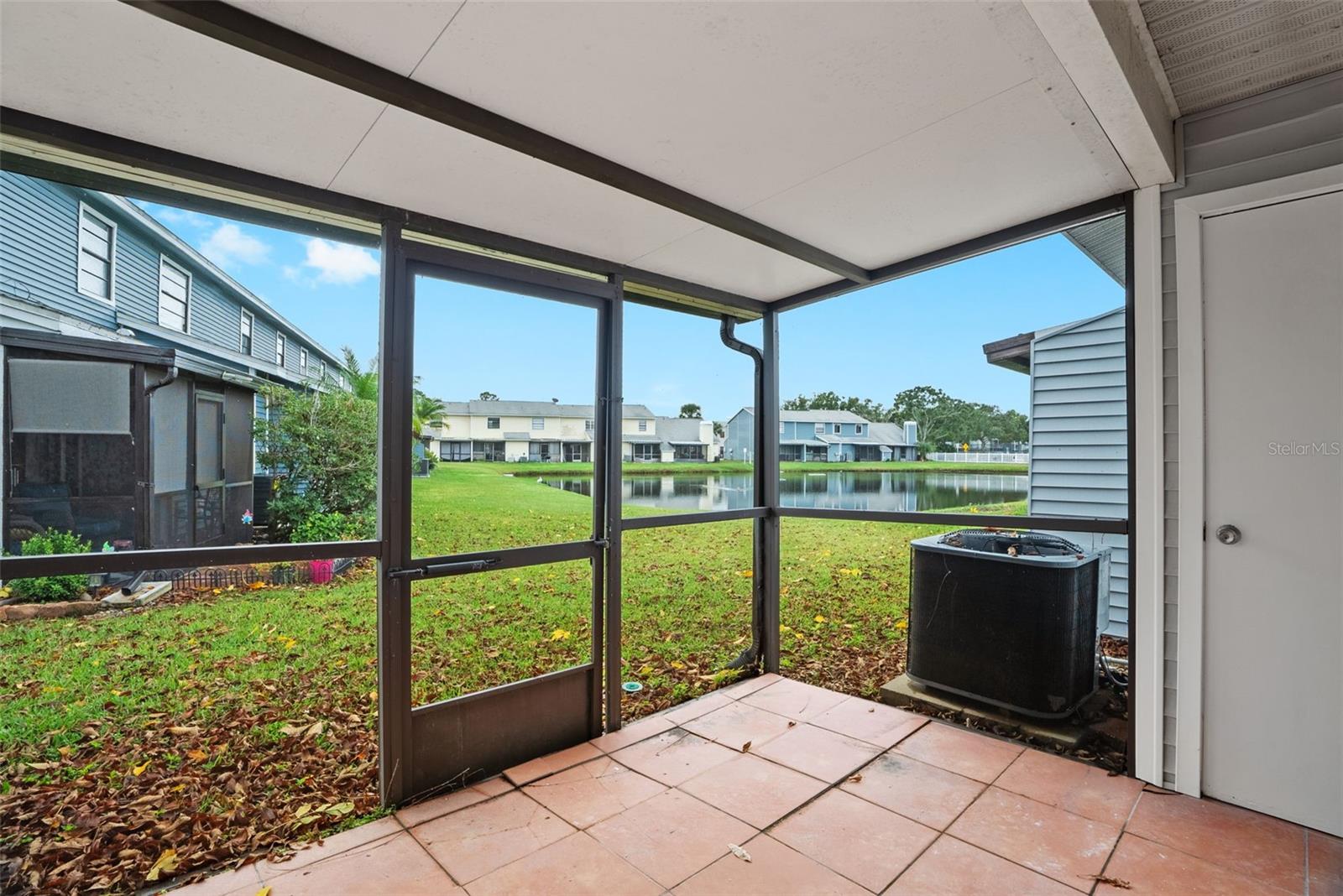 Image 4 of 32 For 12668 Castle Hill Drive