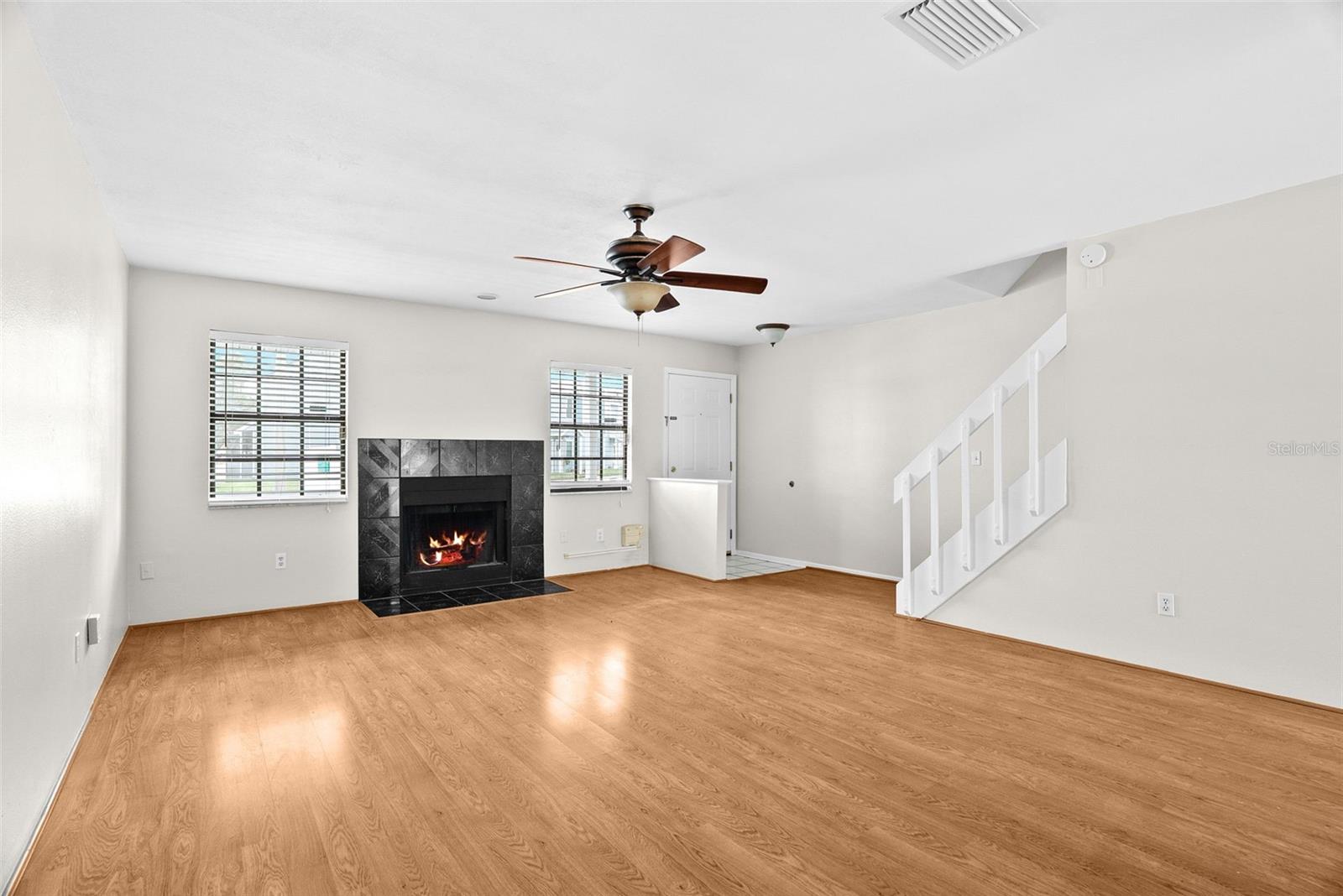 Image 7 of 32 For 12668 Castle Hill Drive