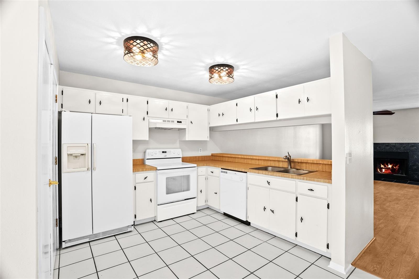 Image 8 of 32 For 12668 Castle Hill Drive