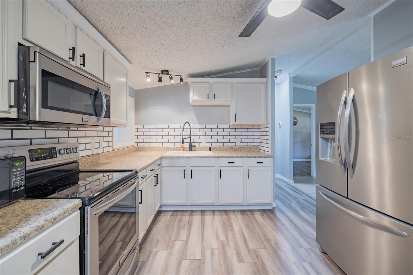 Image 10 of 48 For 18832 Dorman Road