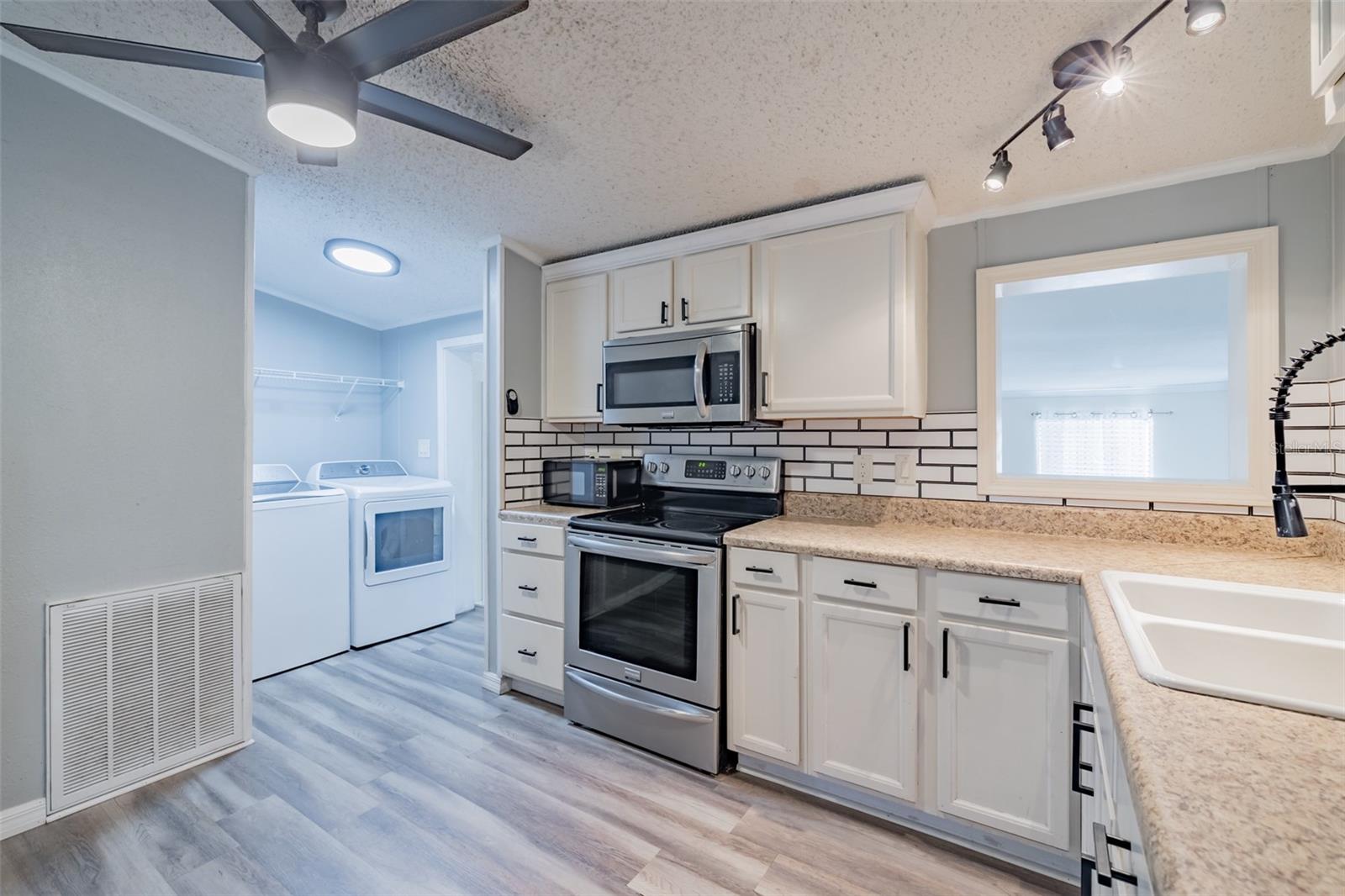 Image 13 of 48 For 18832 Dorman Road