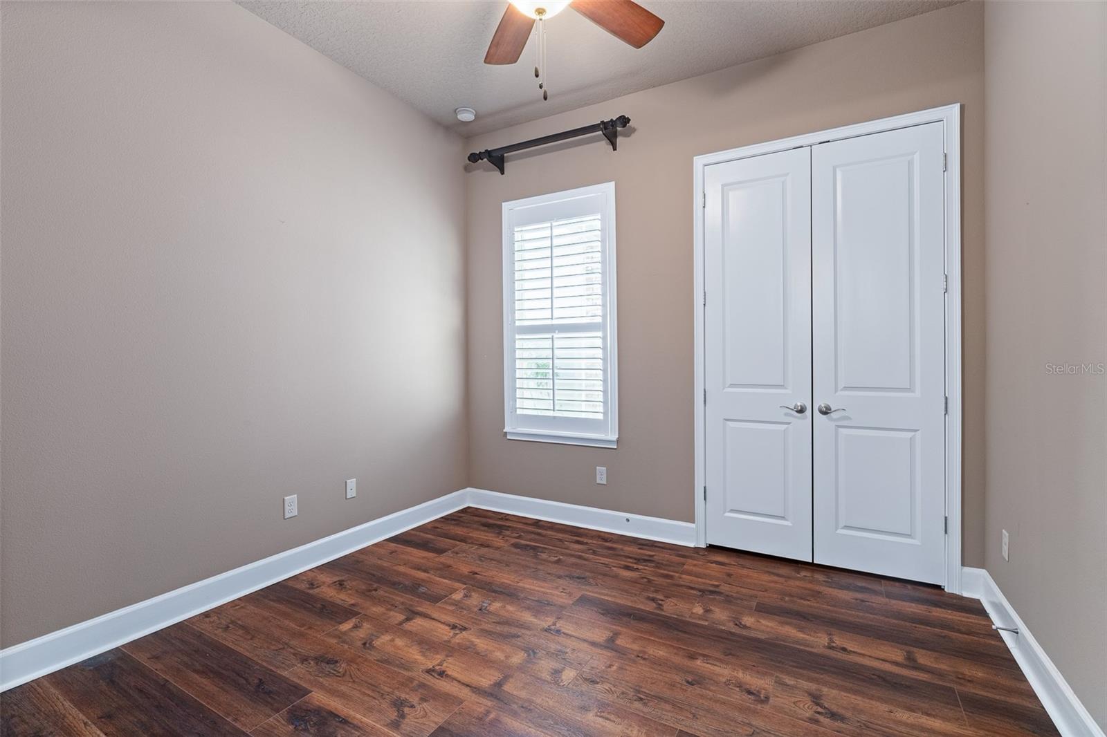 Image 27 of 47 For 829 Pinewood Drive