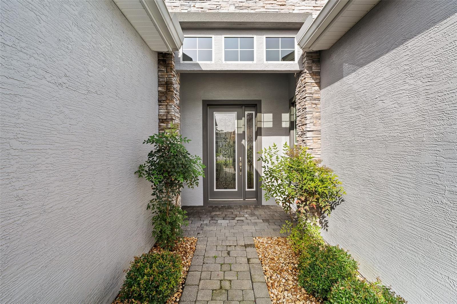 Image 3 of 47 For 829 Pinewood Drive