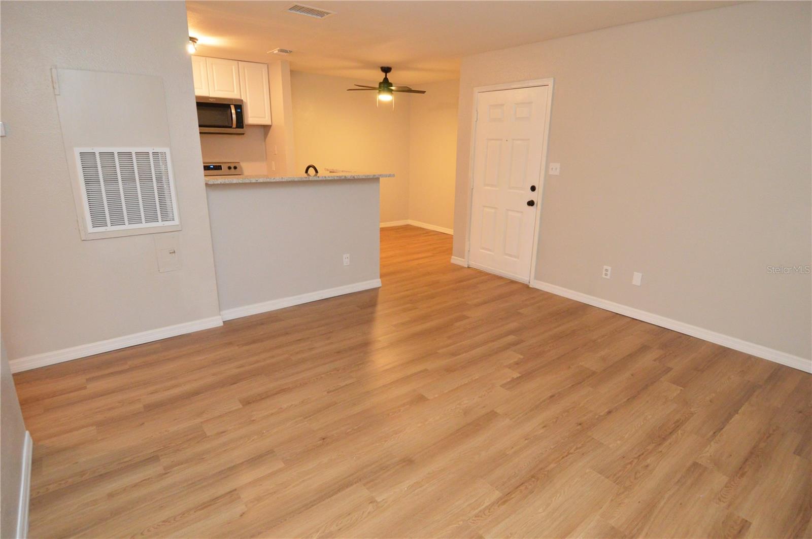 Image 14 of 85 For 1400 Gandy Boulevard N 1416