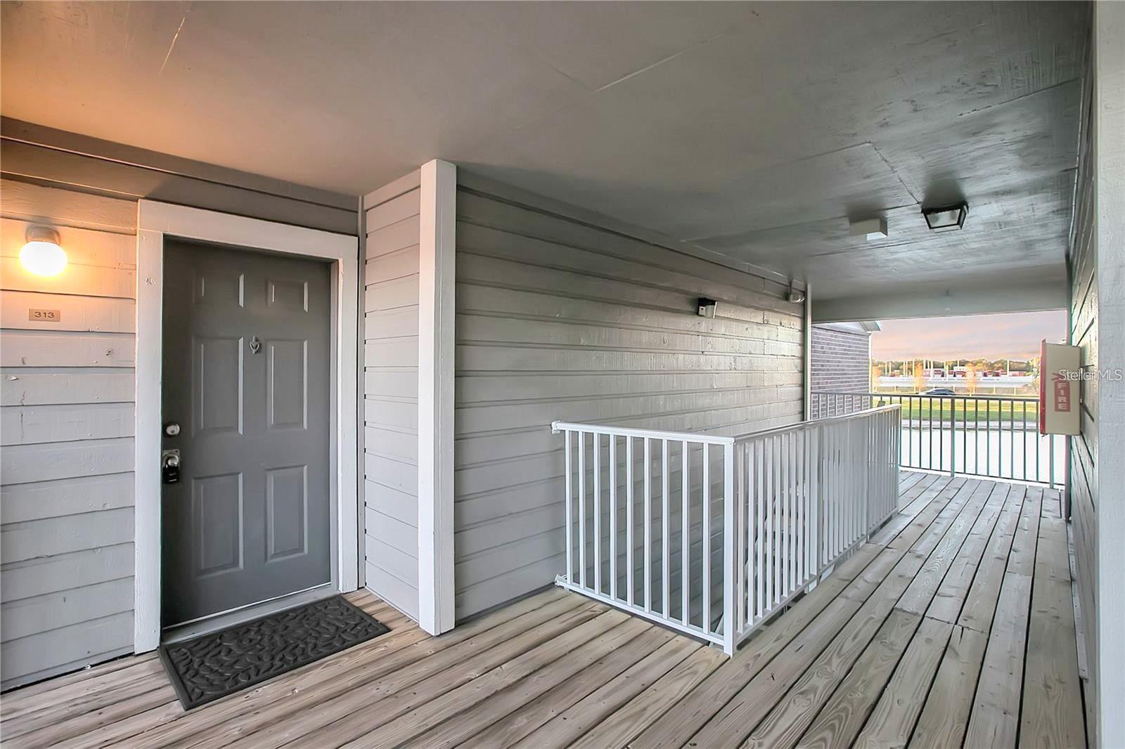 Image 2 of 85 For 1400 Gandy Boulevard N 1416