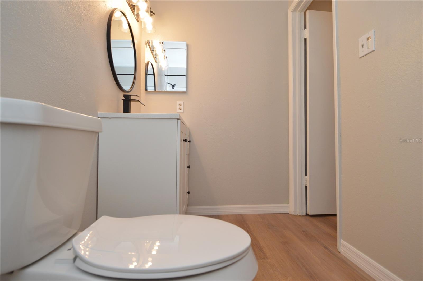 Image 28 of 85 For 1400 Gandy Boulevard N 1416