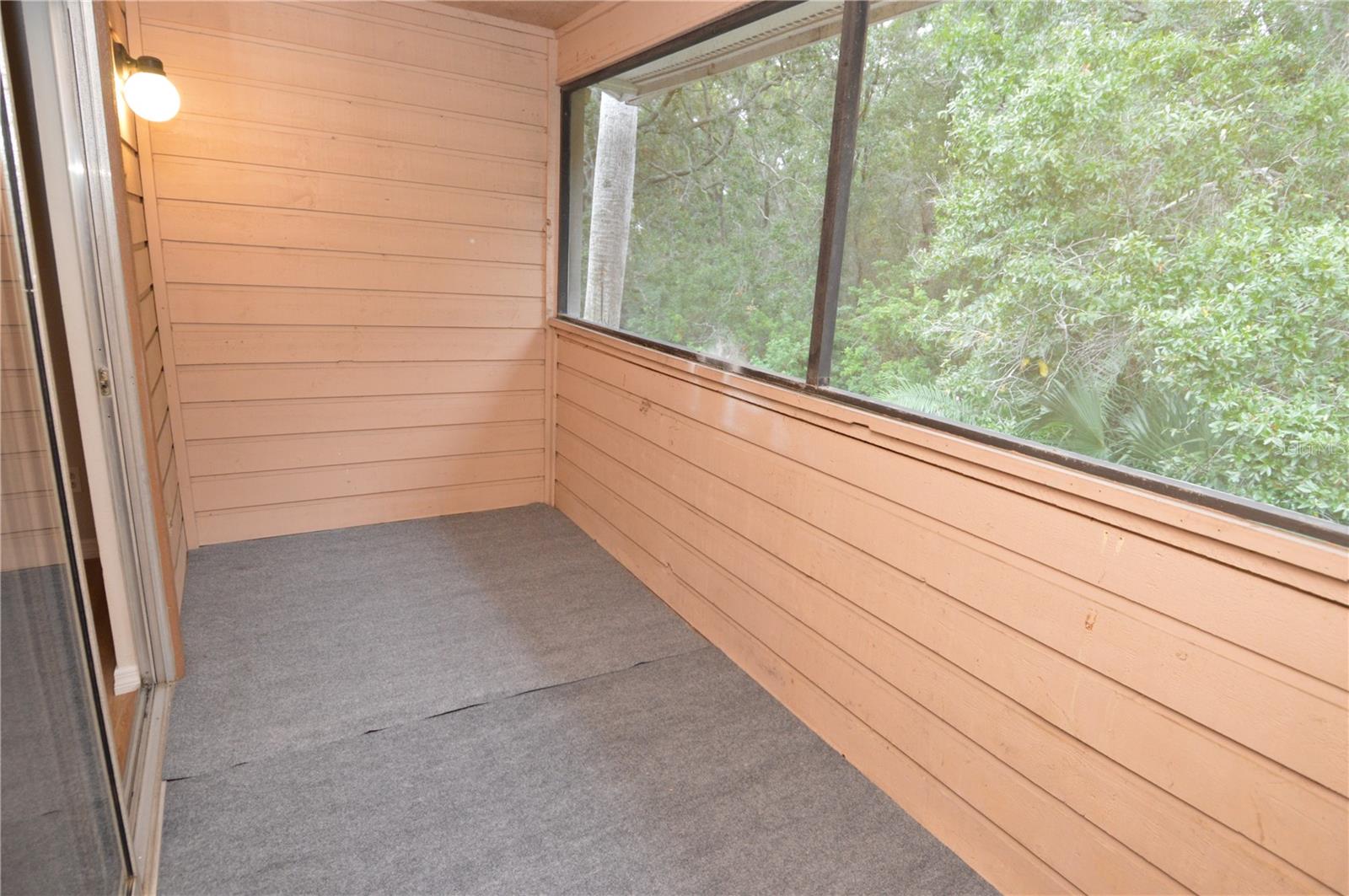 Image 43 of 85 For 1400 Gandy Boulevard N 1416