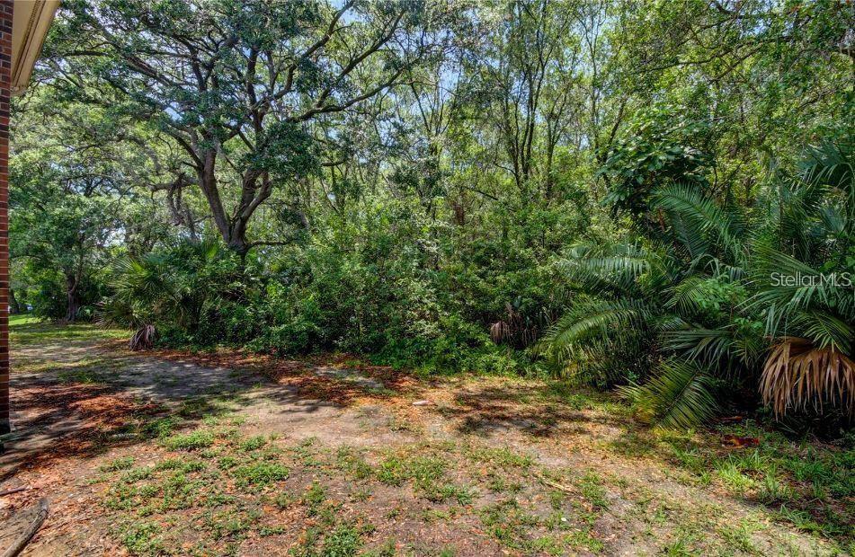 Image 46 of 85 For 1400 Gandy Boulevard N 1416