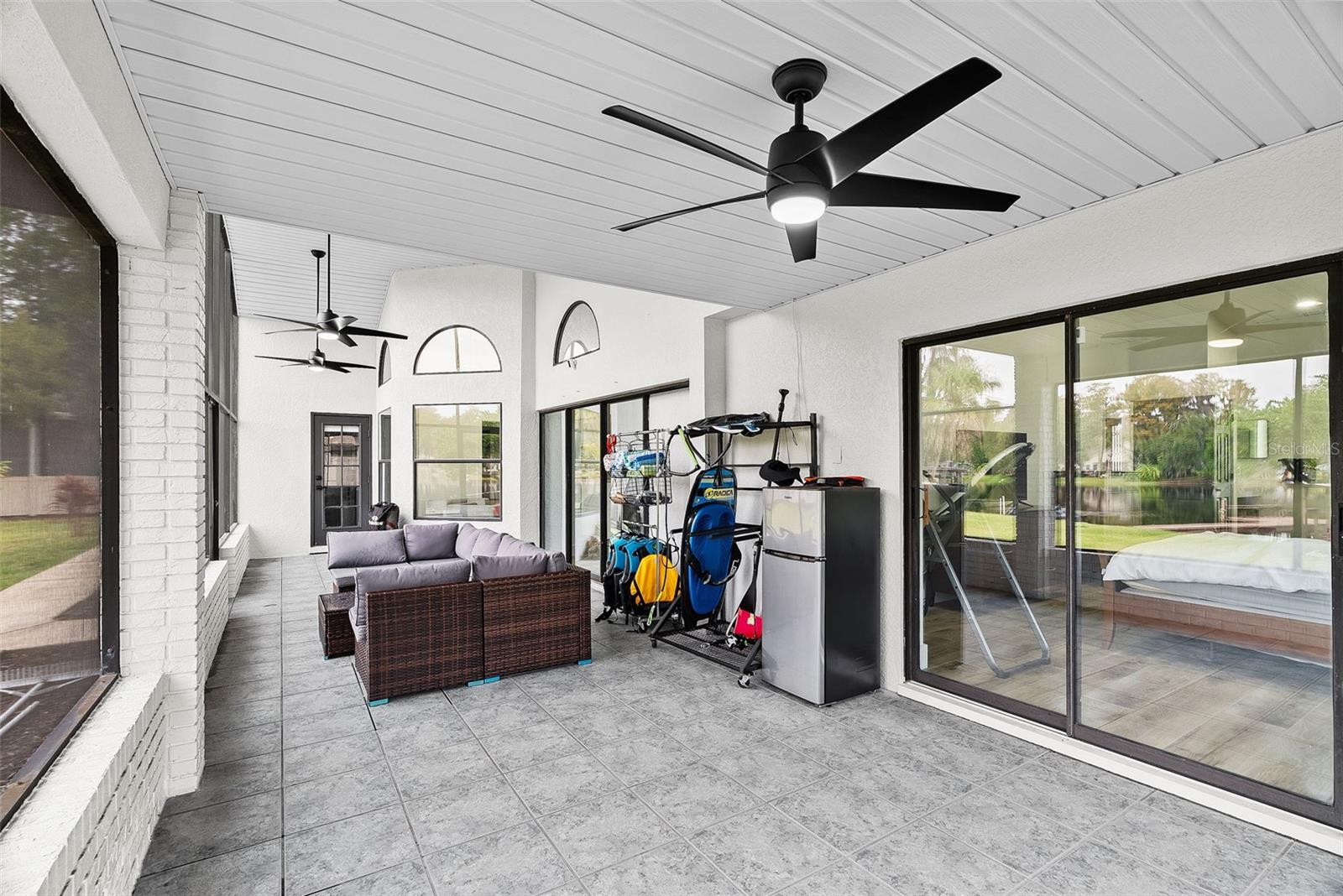 Image 39 of 67 For 15912 Willowdale Road