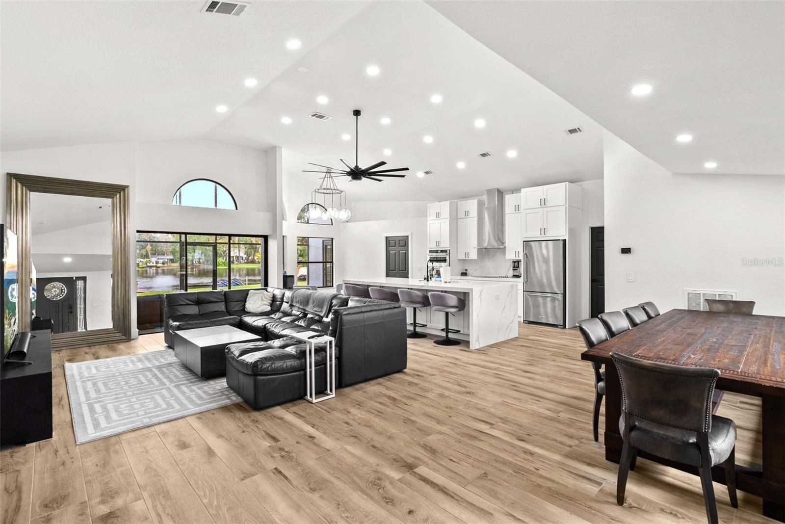 Image 7 of 67 For 15912 Willowdale Road