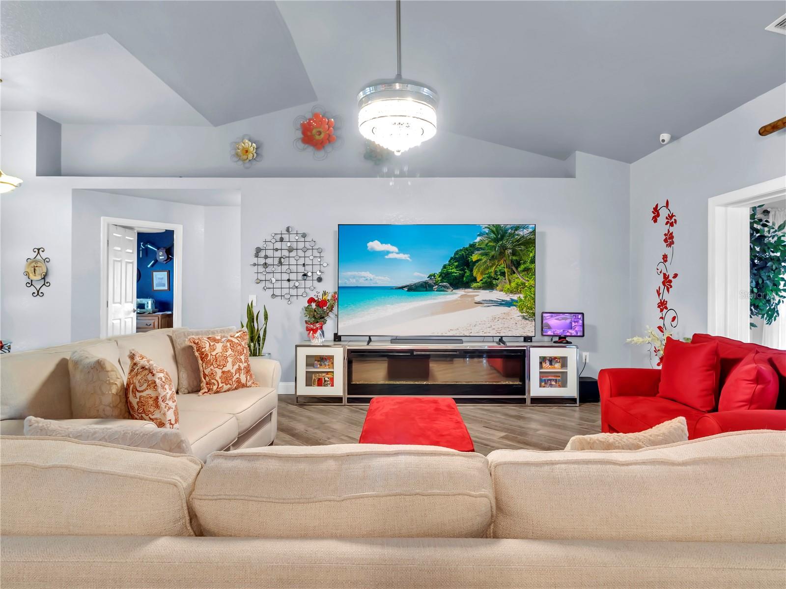 Image 13 of 55 For 7314 Beaumont Drive