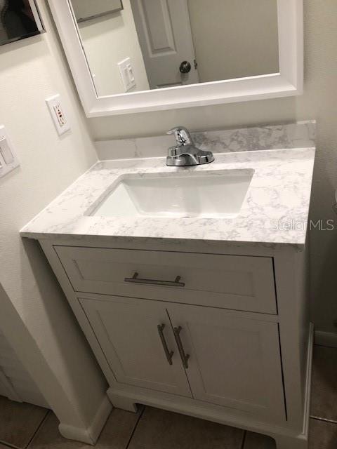 Image 15 of 20 For 607 Omaha Street