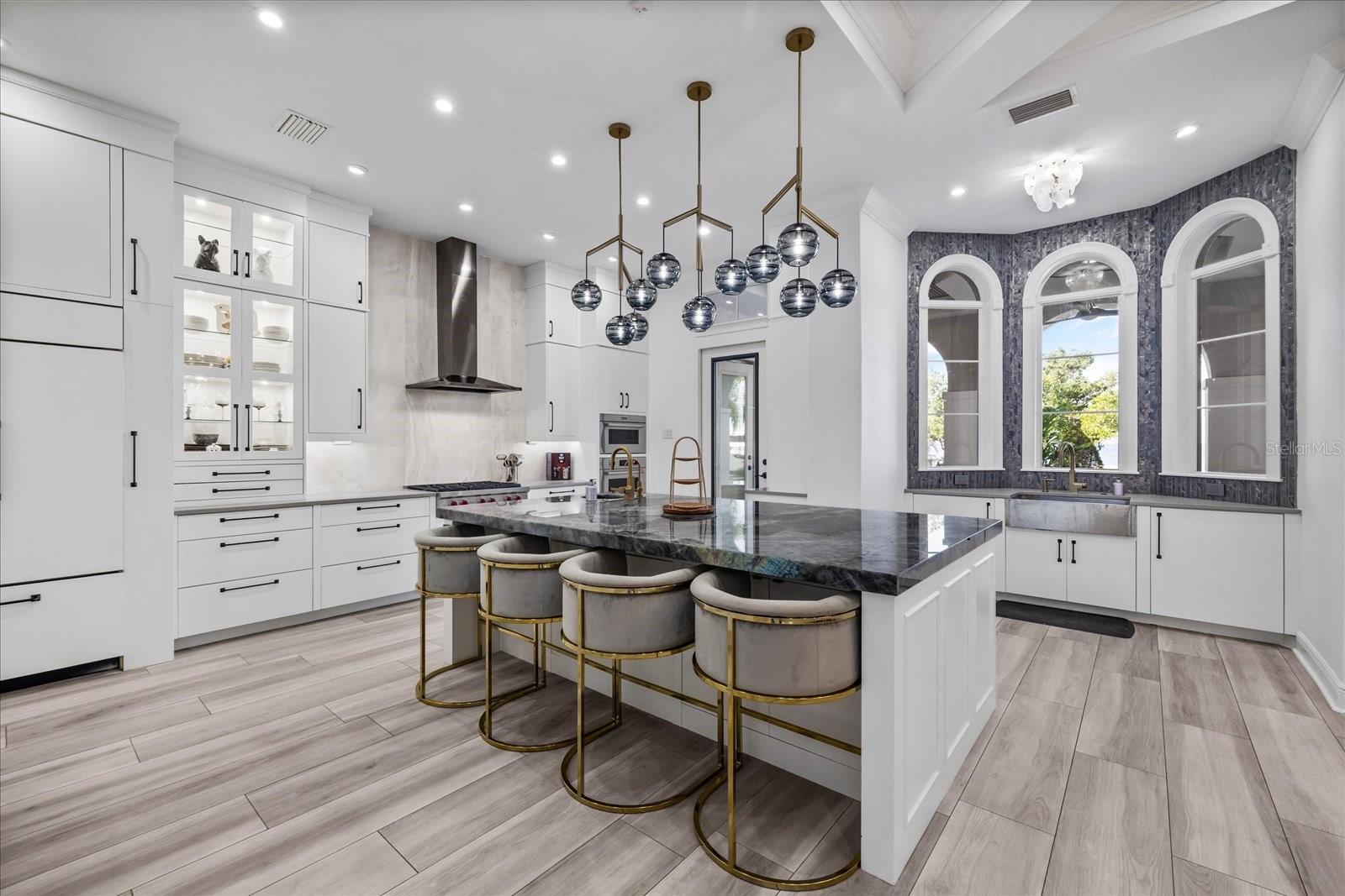 Image 15 of 93 For 6025 Beacon Shores Street