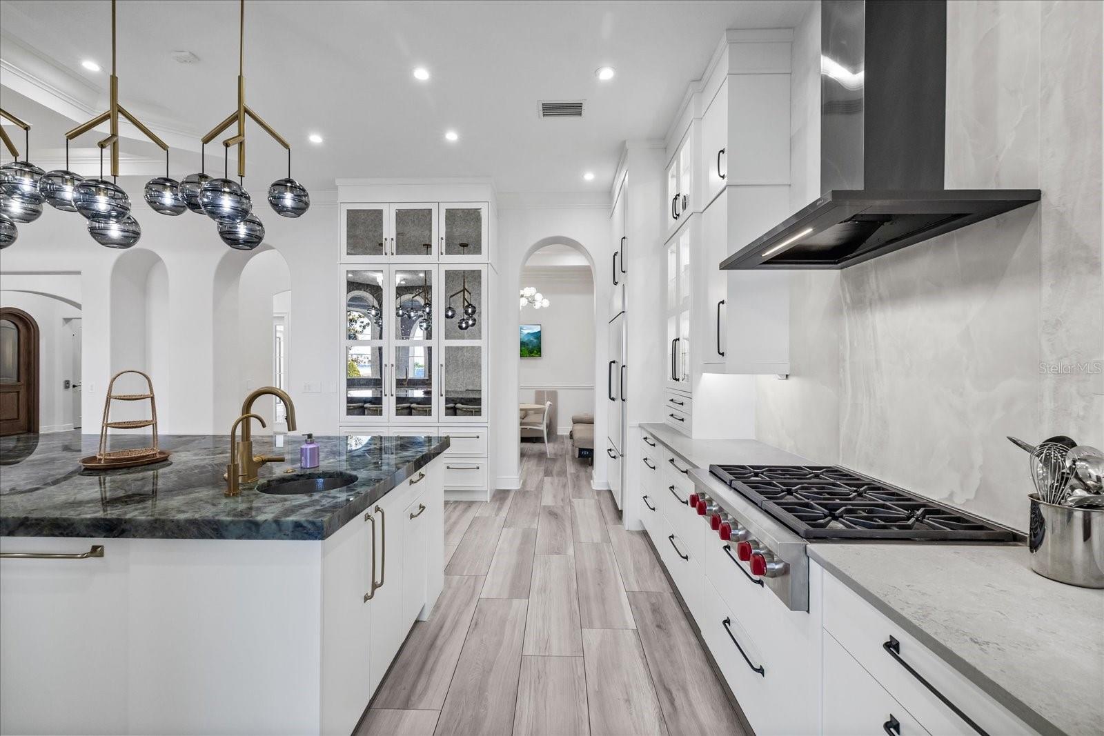 Image 17 of 93 For 6025 Beacon Shores Street