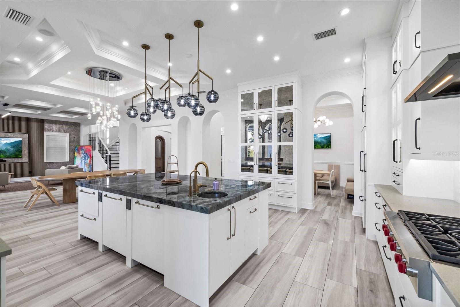 Image 18 of 93 For 6025 Beacon Shores Street