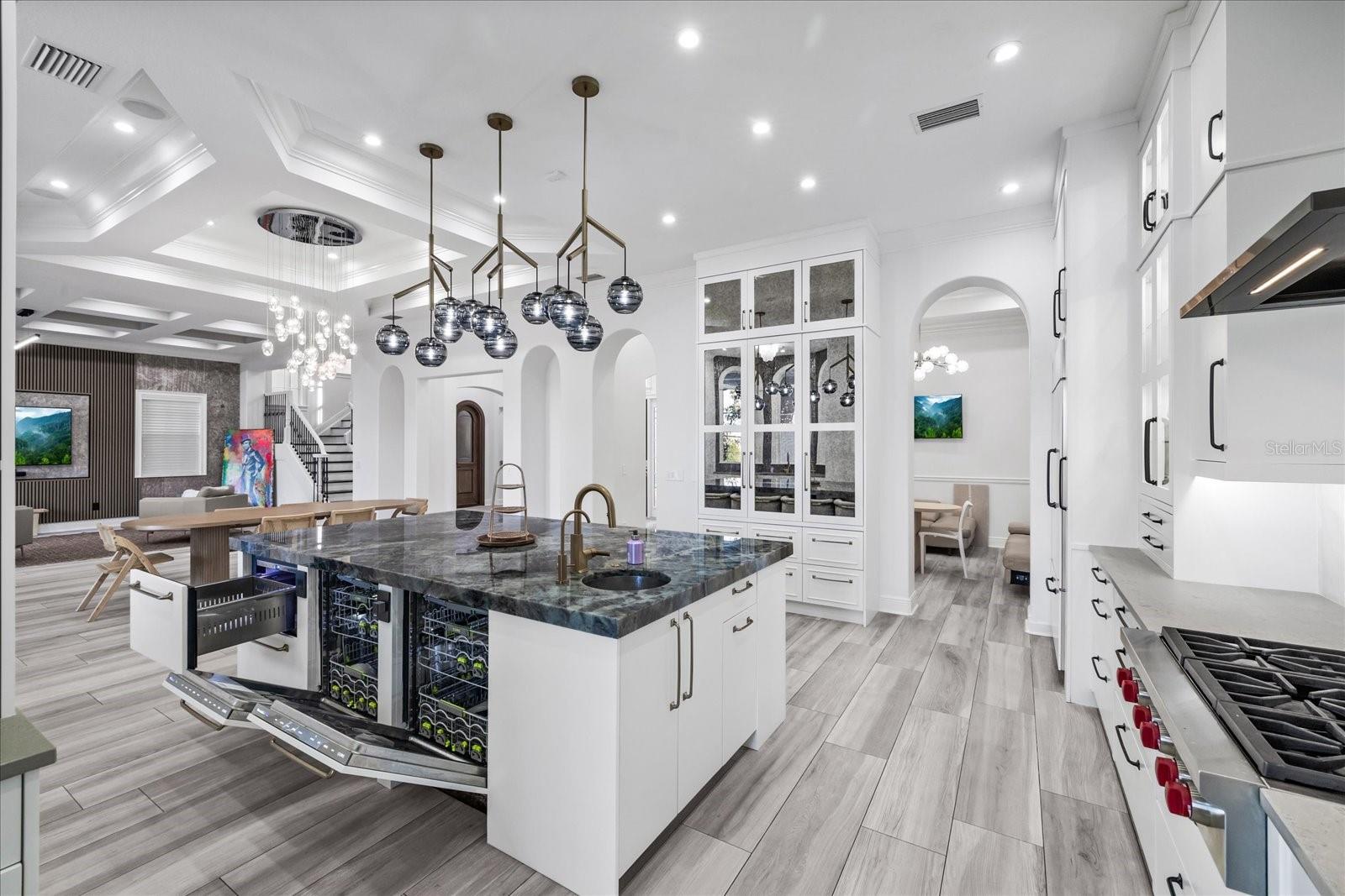 Image 19 of 93 For 6025 Beacon Shores Street