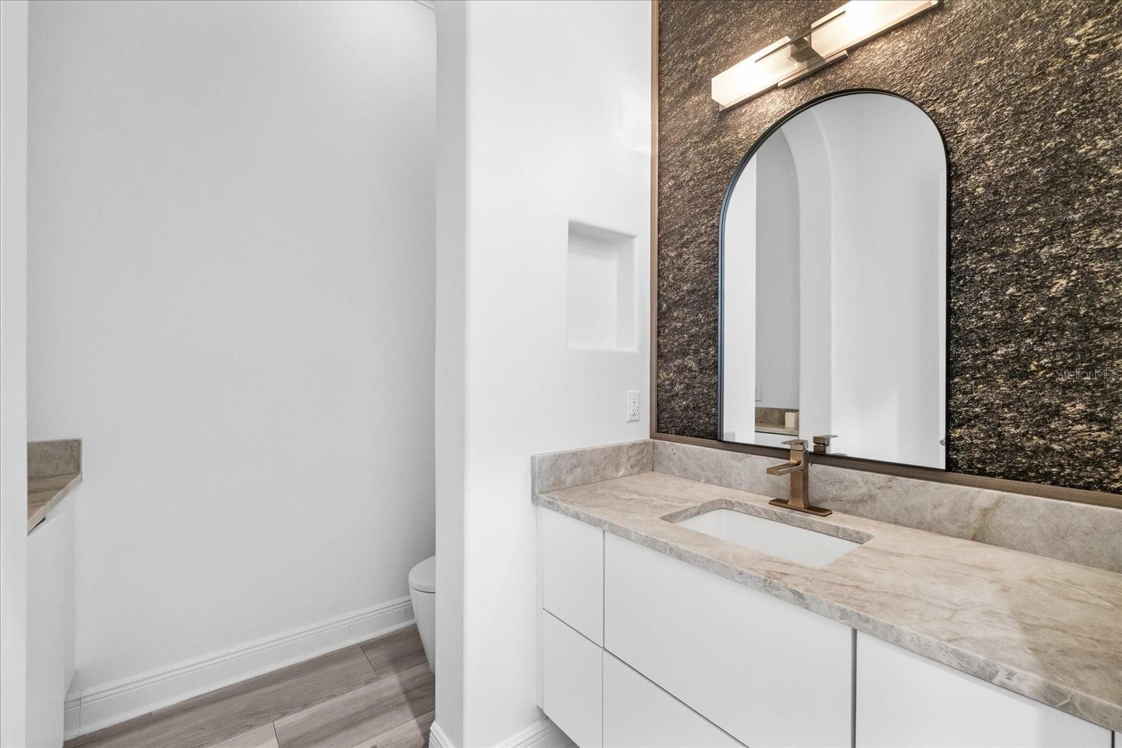 Image 23 of 93 For 6025 Beacon Shores Street