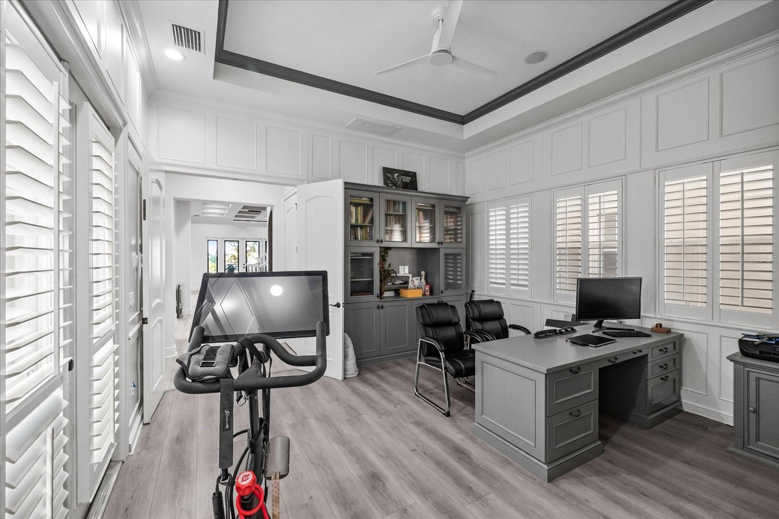 Image 34 of 93 For 6025 Beacon Shores Street