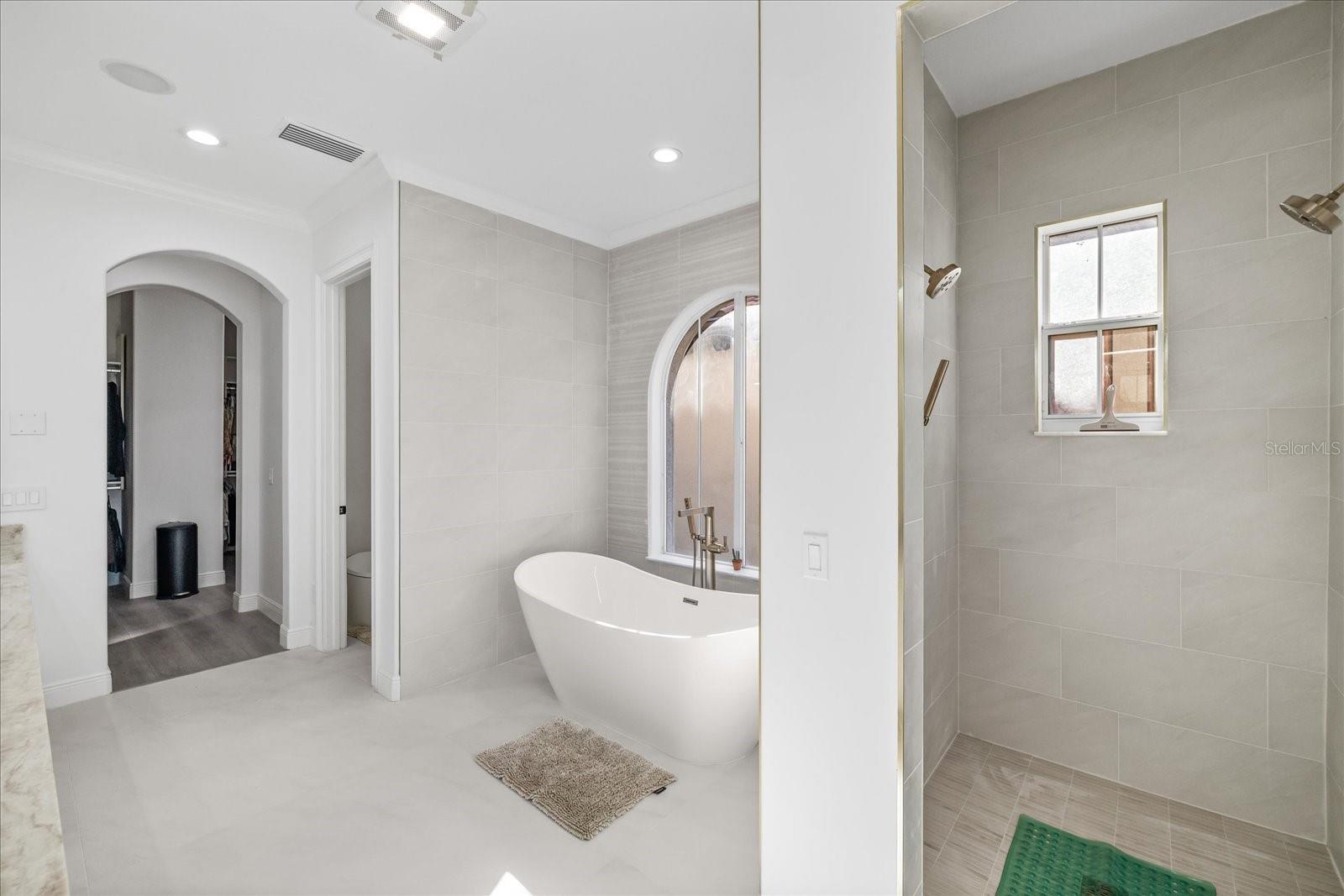 Image 57 of 93 For 6025 Beacon Shores Street