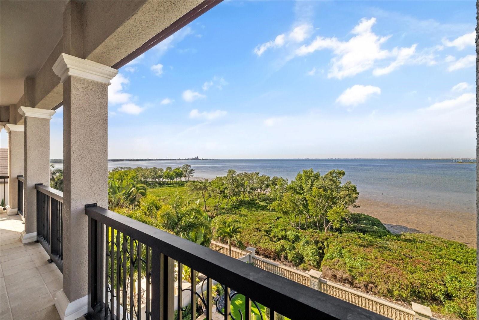 Image 73 of 93 For 6025 Beacon Shores Street