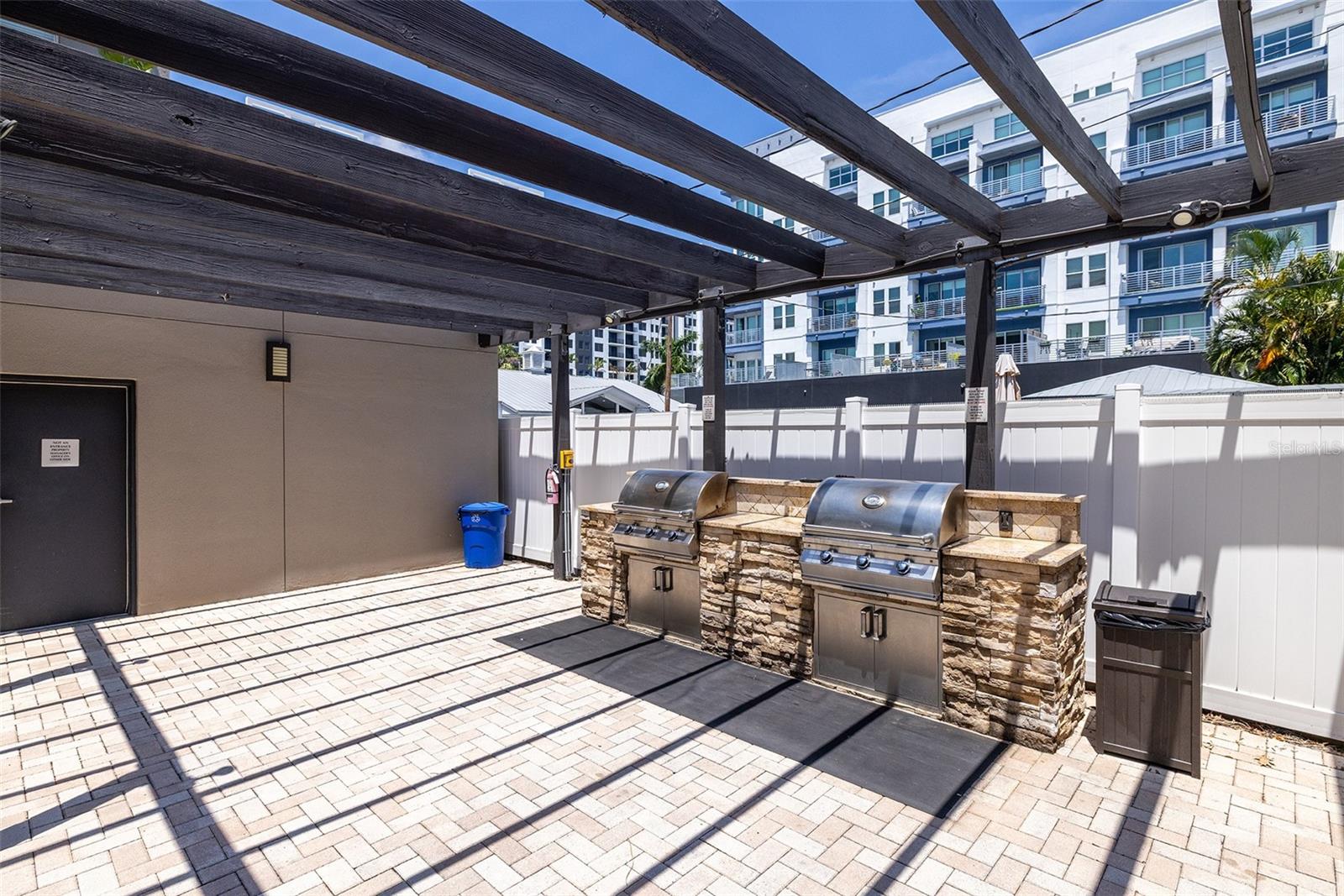 Image 36 of 50 For 1010 Central Avenue 302