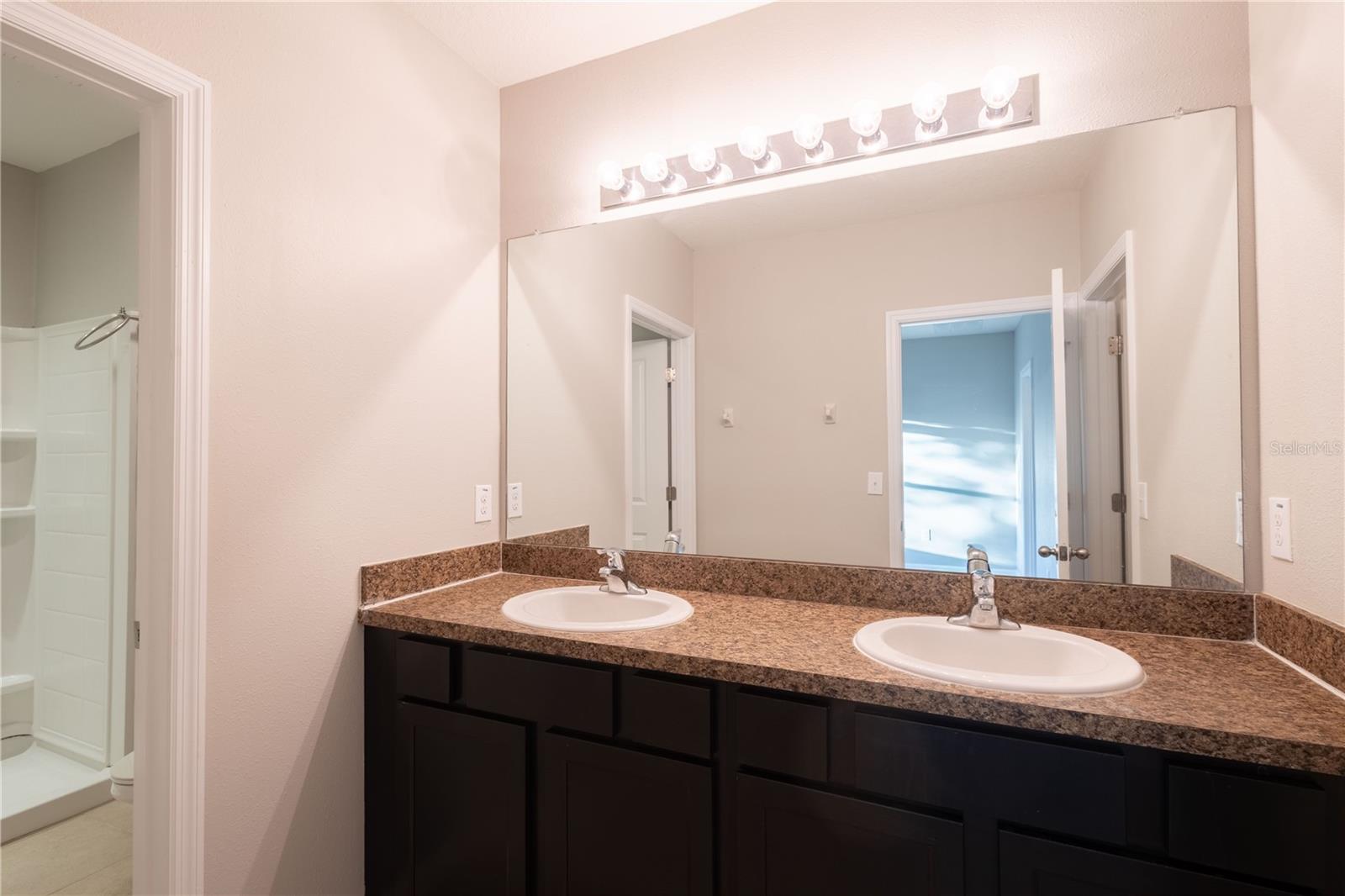 Image 25 of 40 For 8954 Indigo Trail Loop