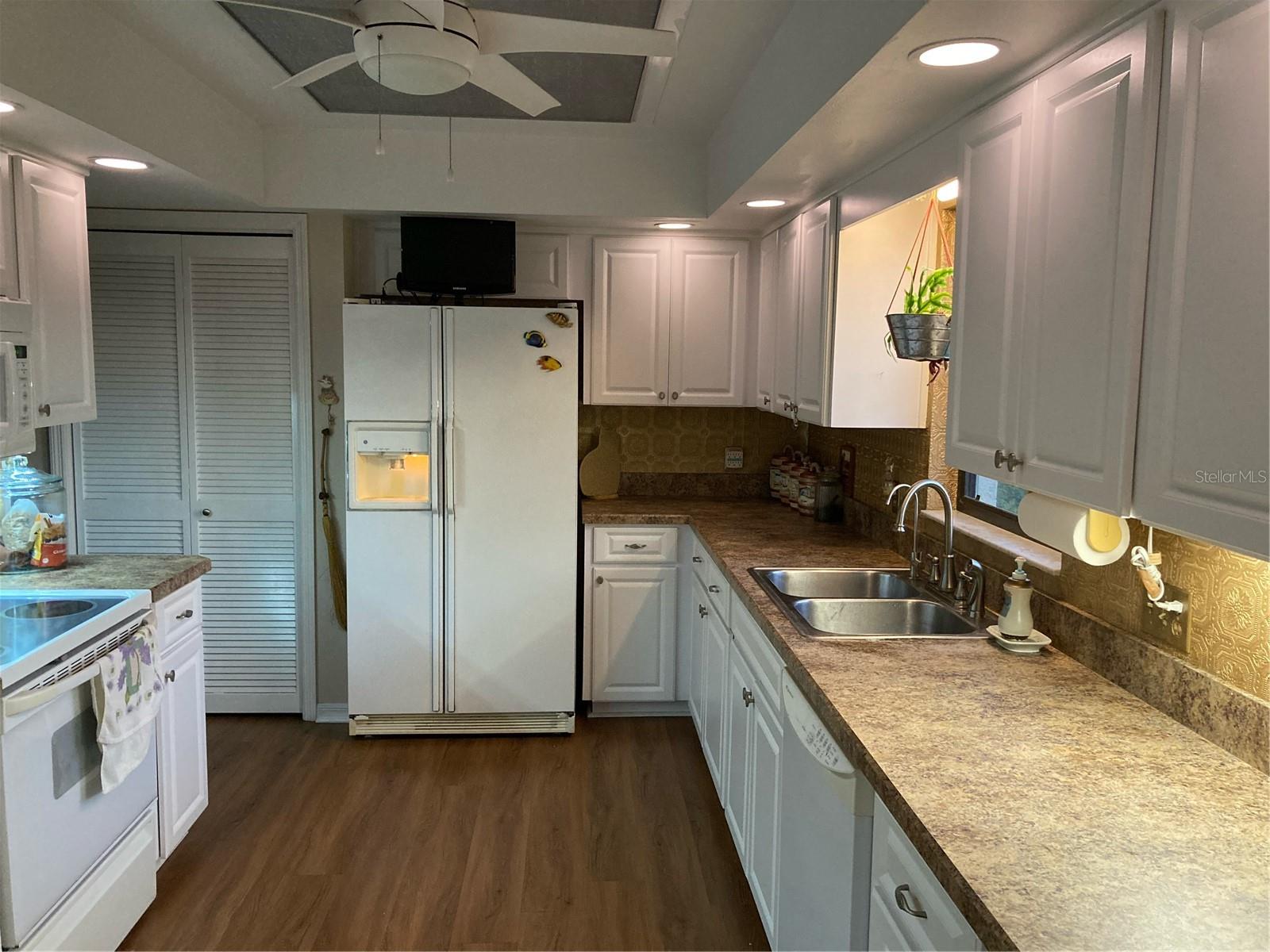 Image 5 of 6 For 3006 Bolt Drive