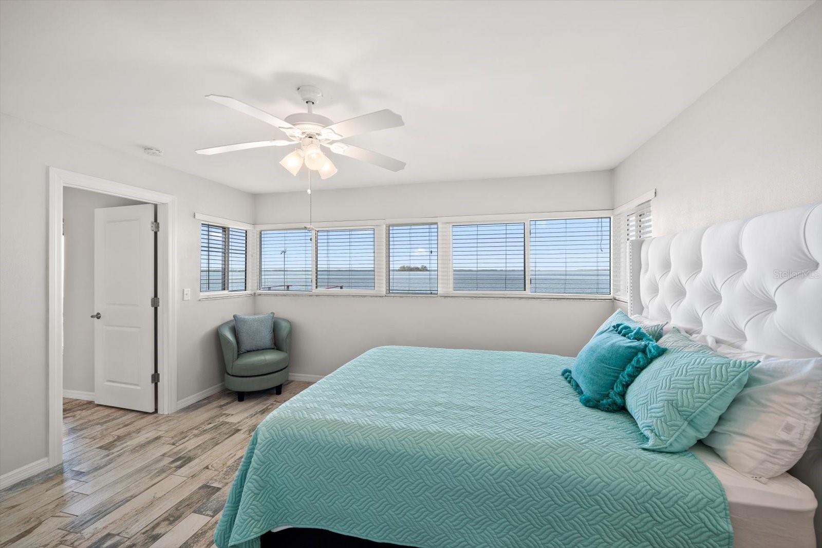 Image 36 of 74 For 2234 Harbor View Drive