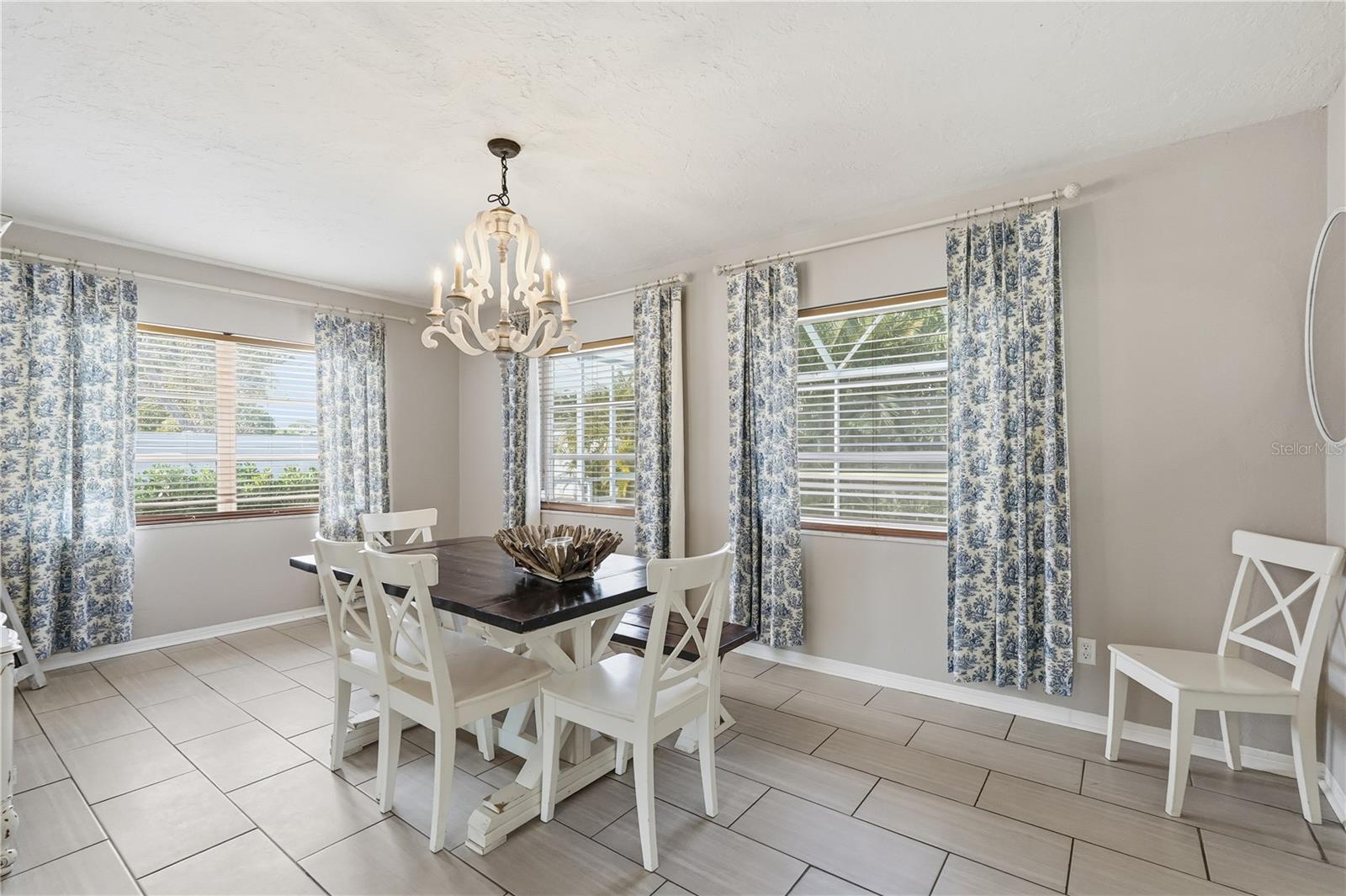 Image 14 of 31 For 2701 64th Avenue S