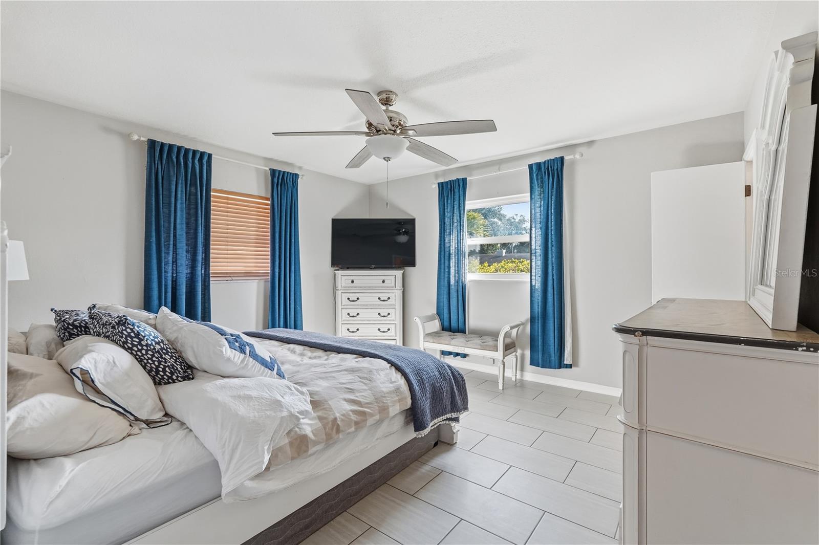 Image 17 of 31 For 2701 64th Avenue S