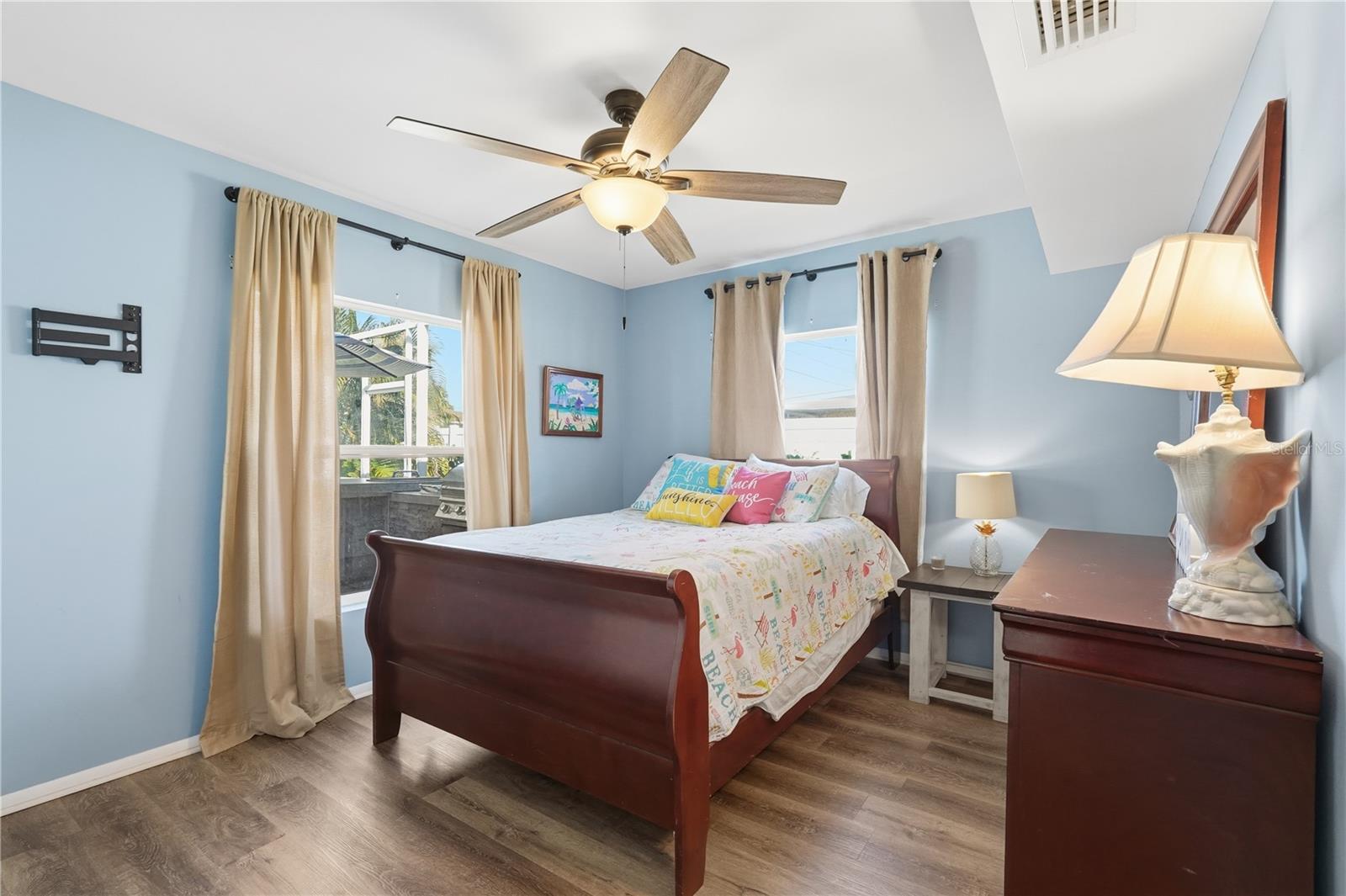 Image 19 of 31 For 2701 64th Avenue S