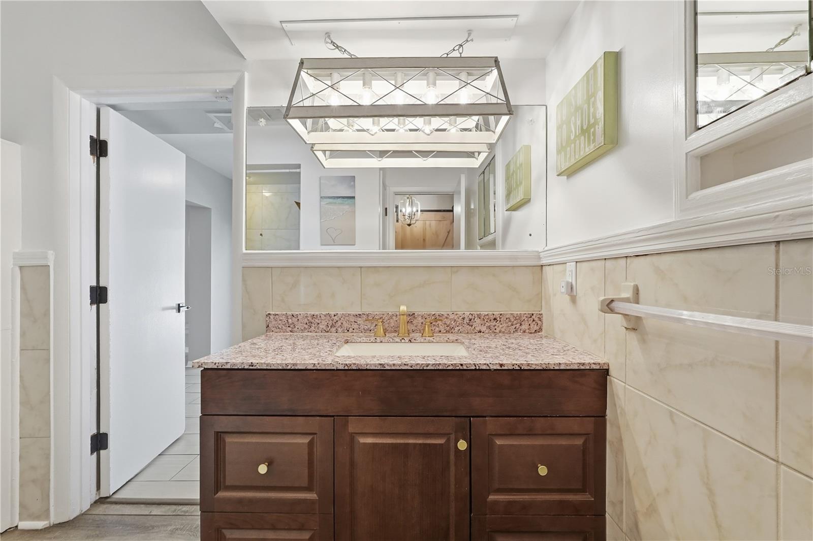 Image 23 of 31 For 2701 64th Avenue S