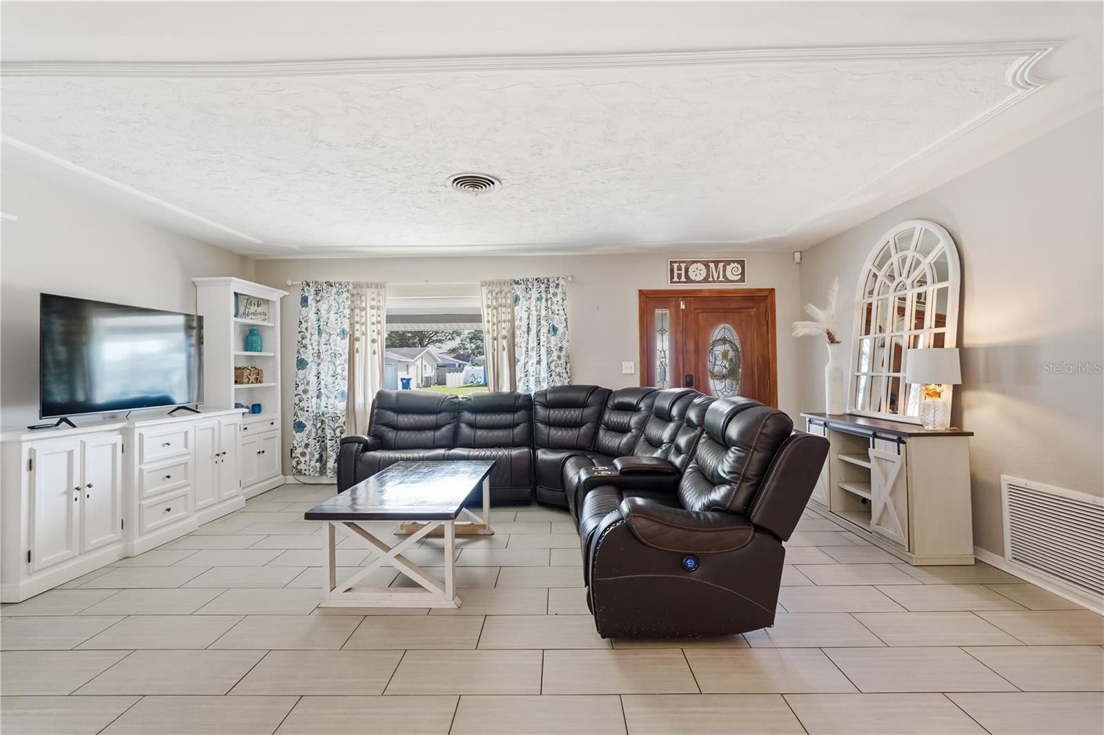 Image 6 of 31 For 2701 64th Avenue S