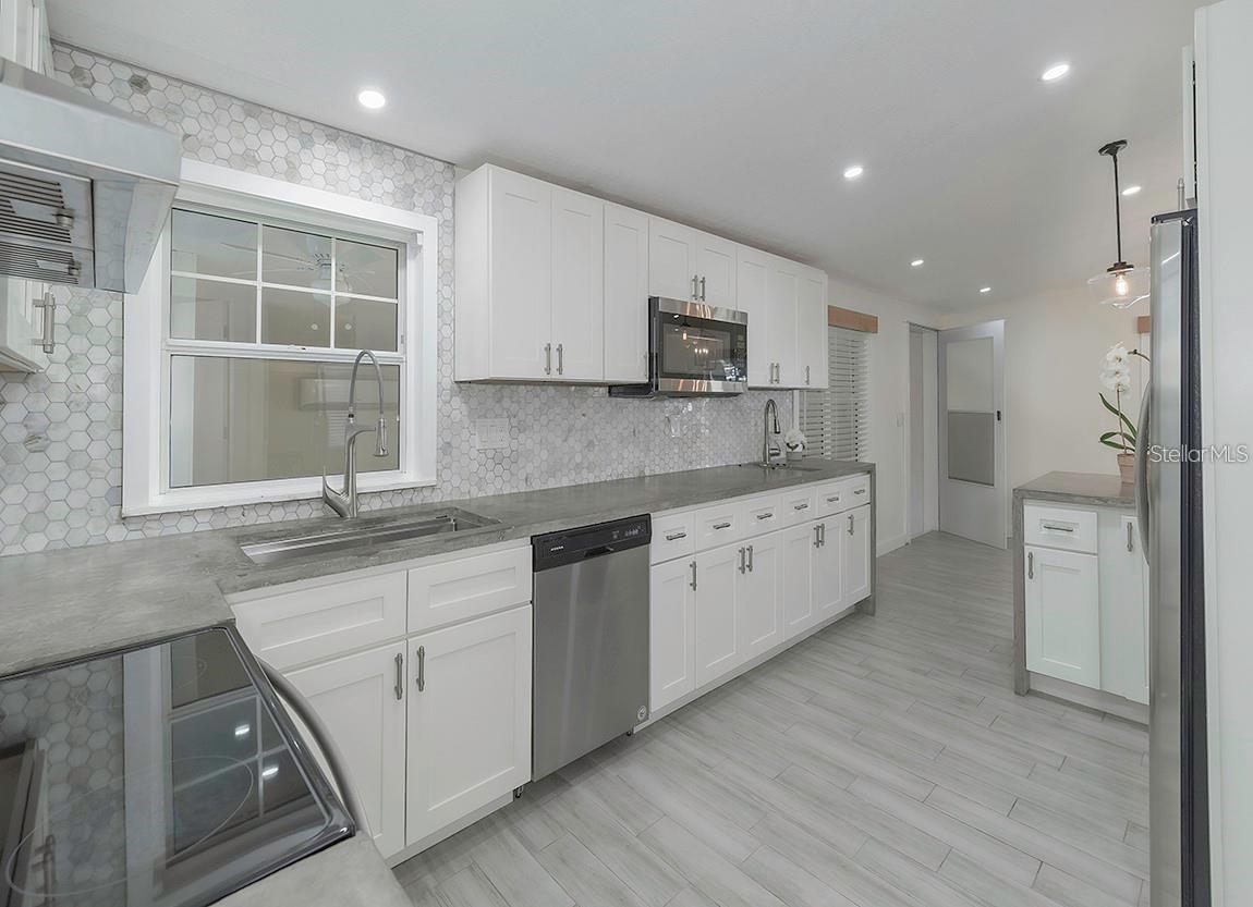 Image 12 of 30 For 1428 Illinois Avenue