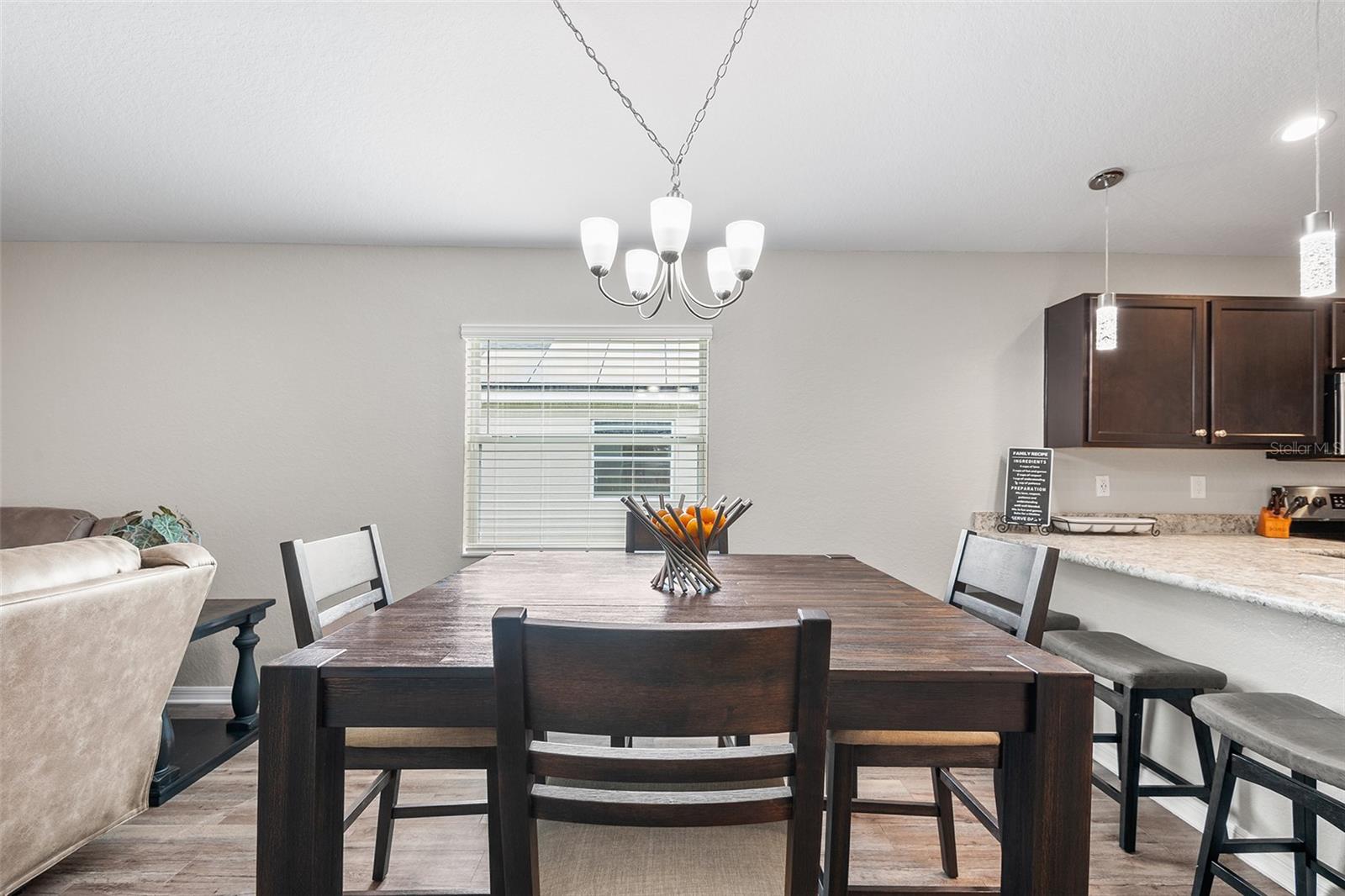 Image 13 of 33 For 220 St Georges Circle