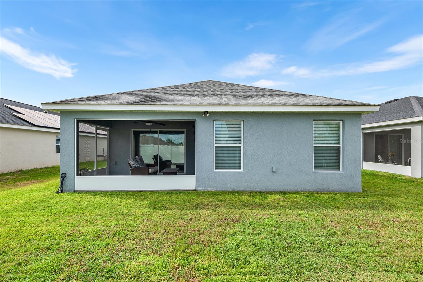 Image 32 of 33 For 220 St Georges Circle