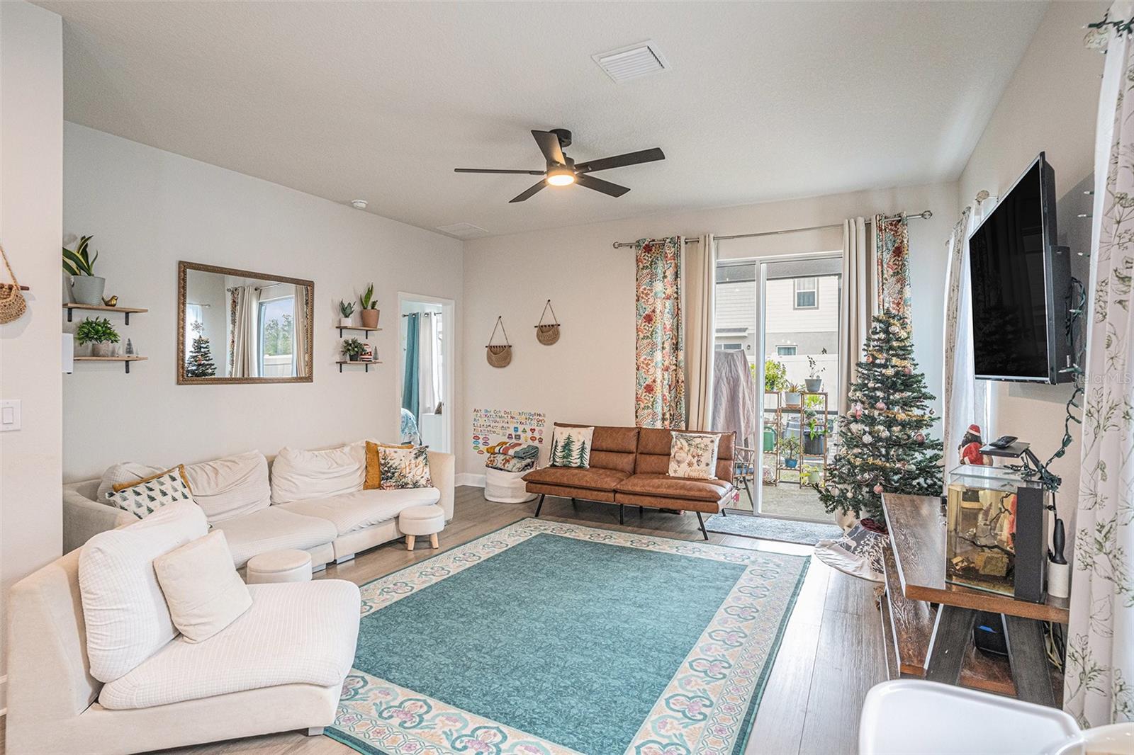 Image 3 of 25 For 19056 Heavenside Court