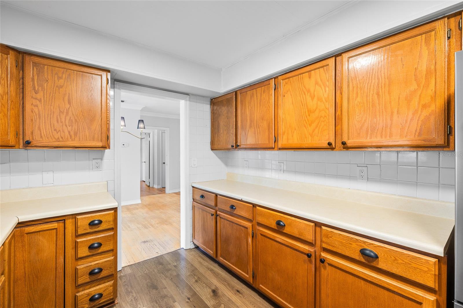 Image 17 of 44 For 37951 Coleman Avenue