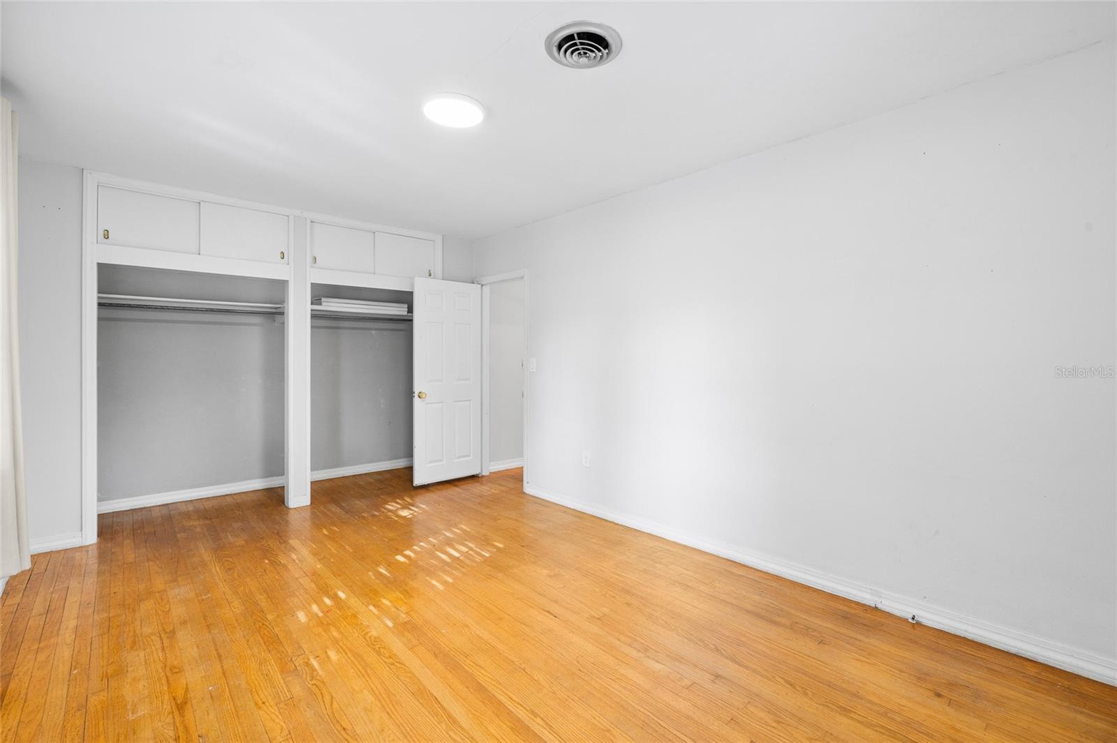 Image 25 of 44 For 37951 Coleman Avenue