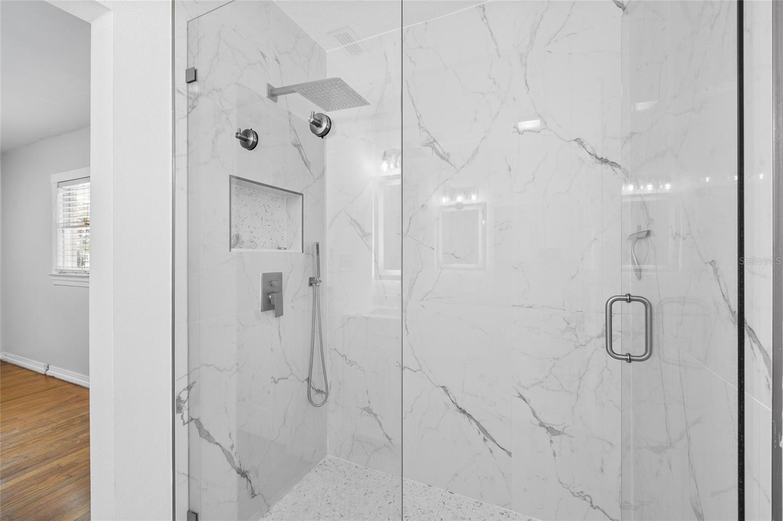 Image 30 of 44 For 37951 Coleman Avenue