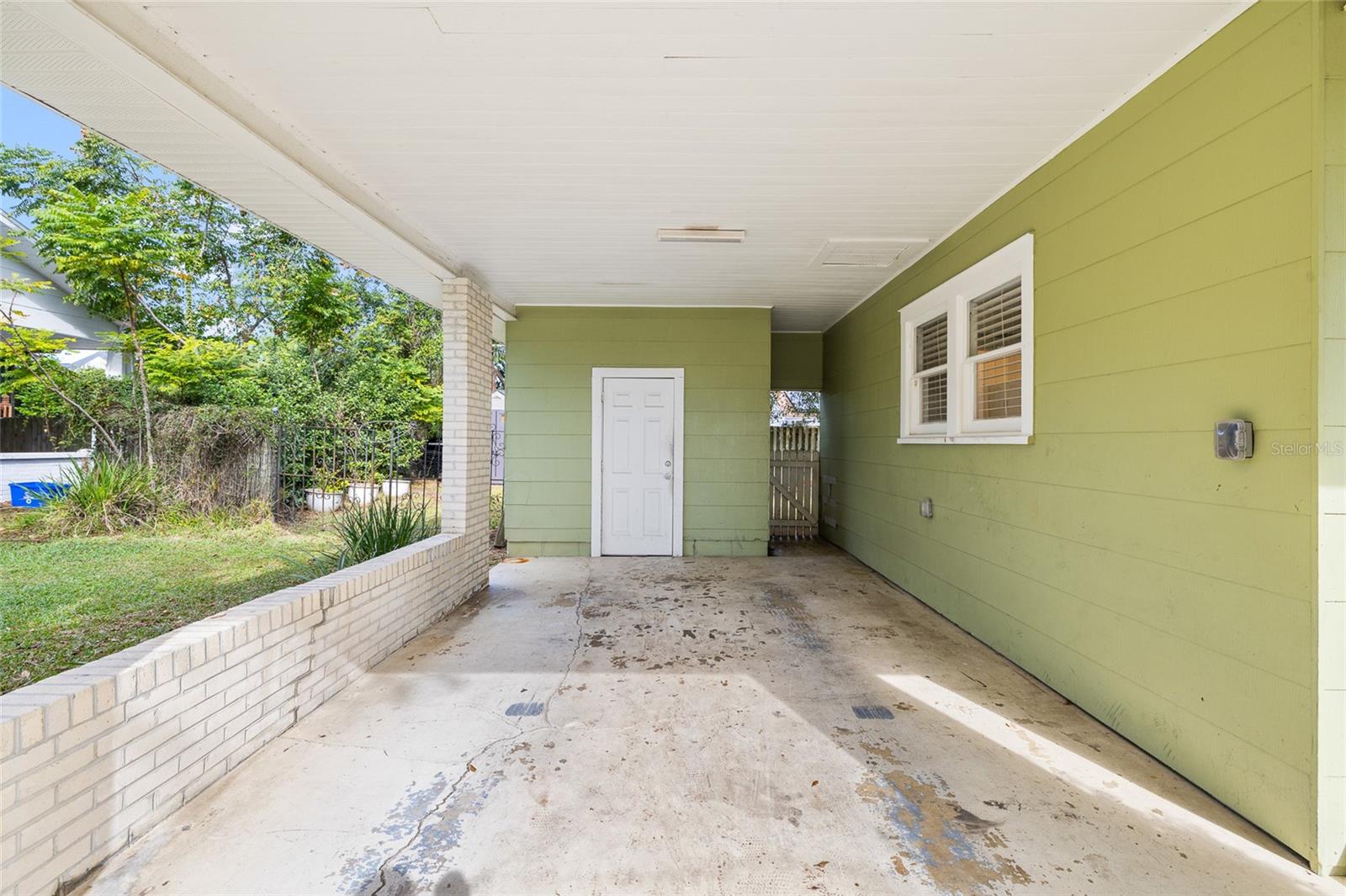 Image 7 of 44 For 37951 Coleman Avenue