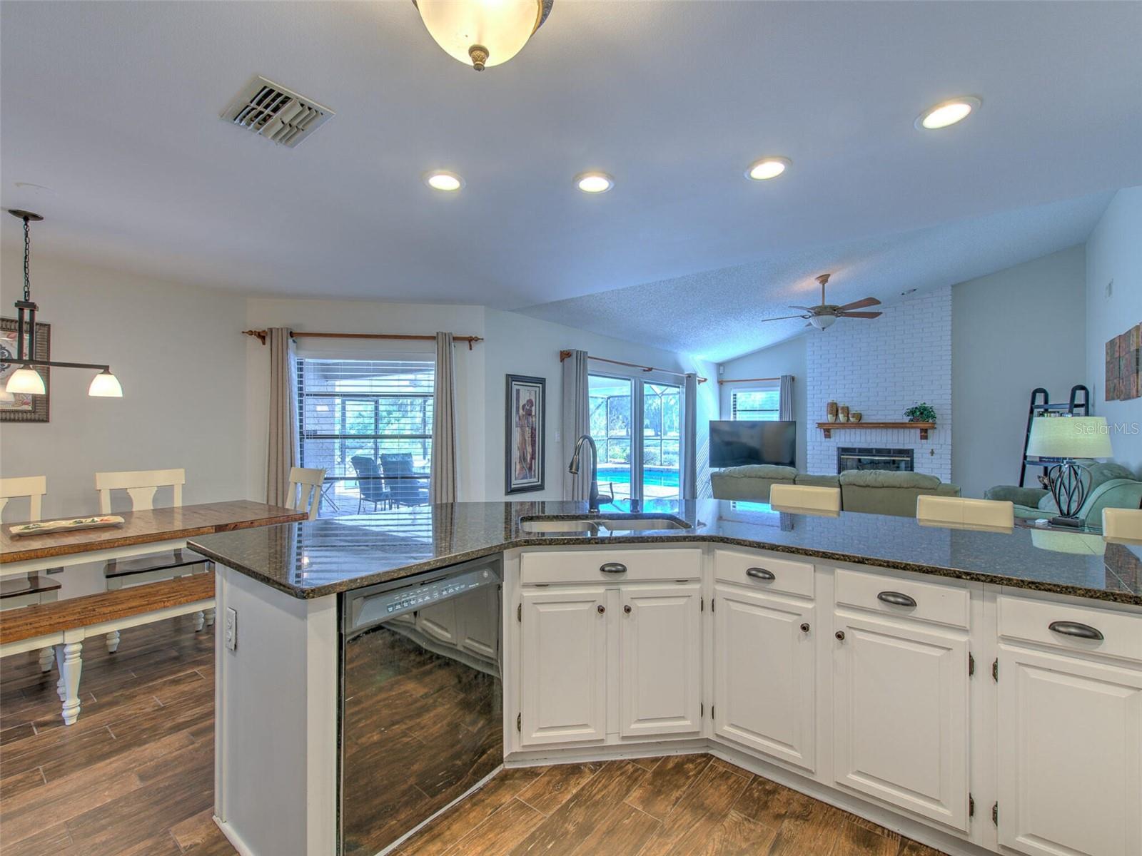 Image 14 of 36 For 1407 Holleman Drive