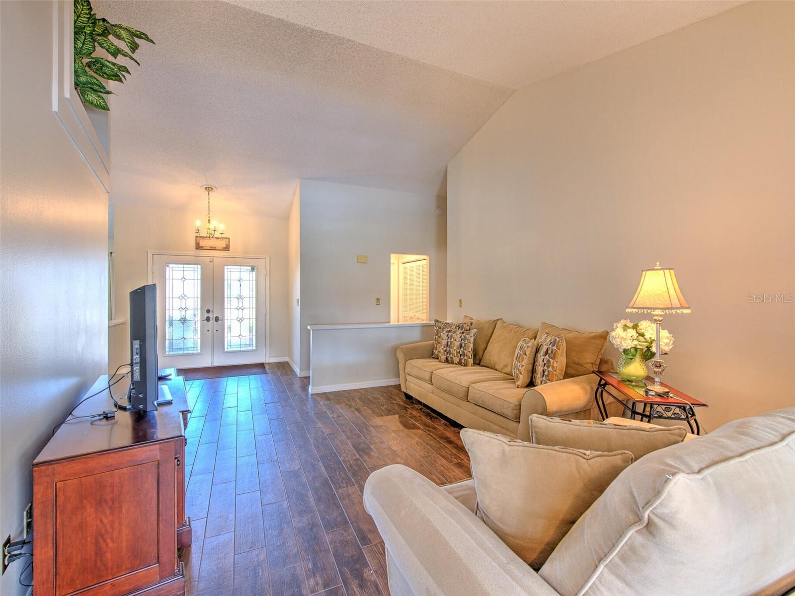 Image 6 of 36 For 1407 Holleman Drive