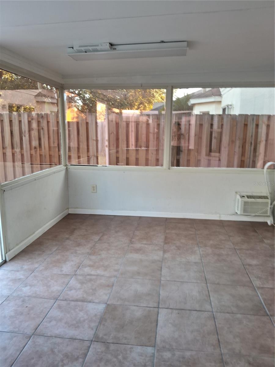 Listing photo id 23 for 15003 Deer Meadow Drive