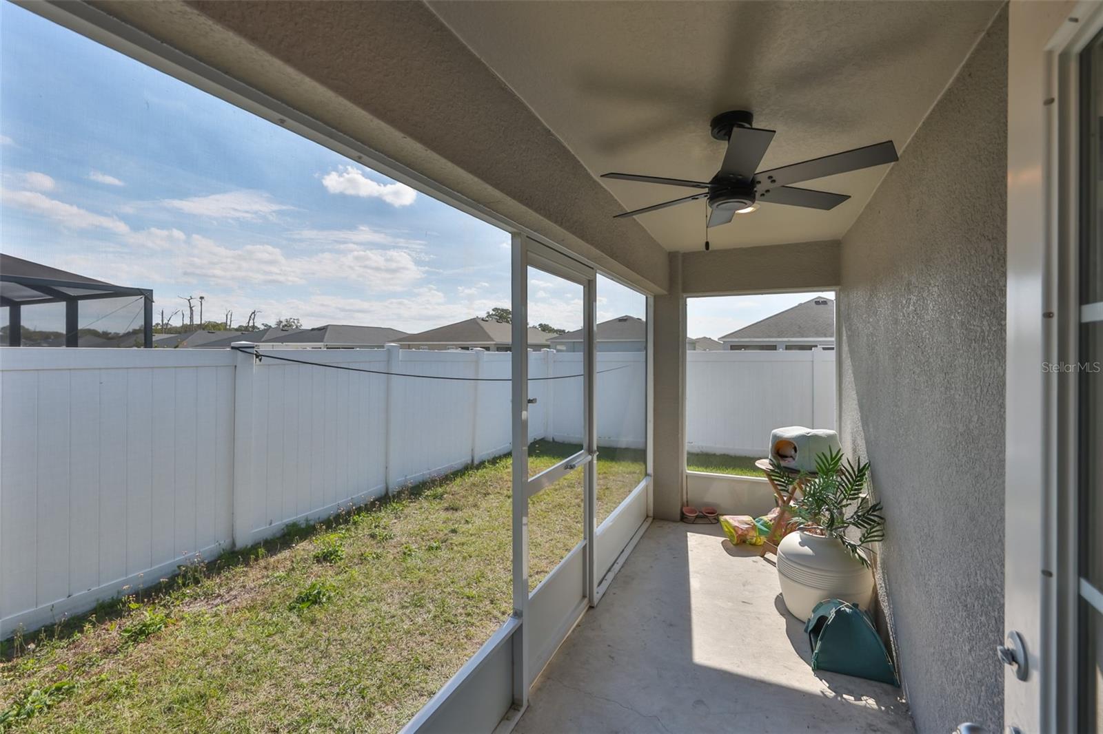 Listing photo id 27 for 252 Cascara Lane