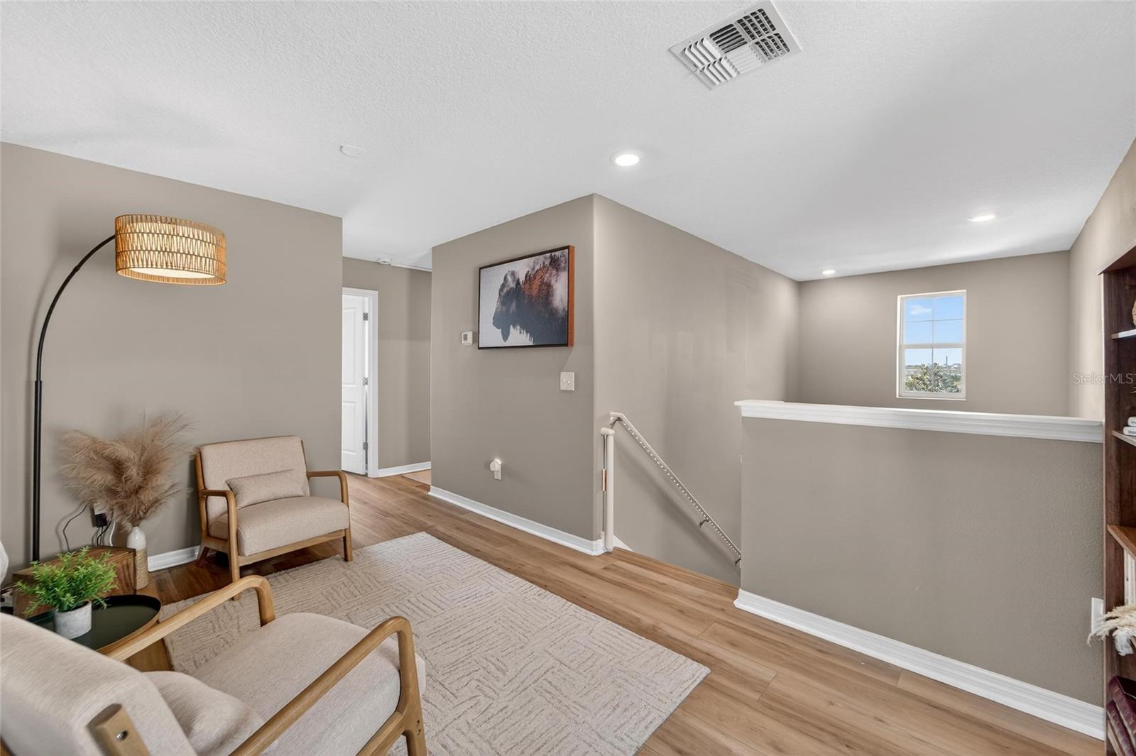 Image 34 of 77 For 9720 Lemon Drop Loop