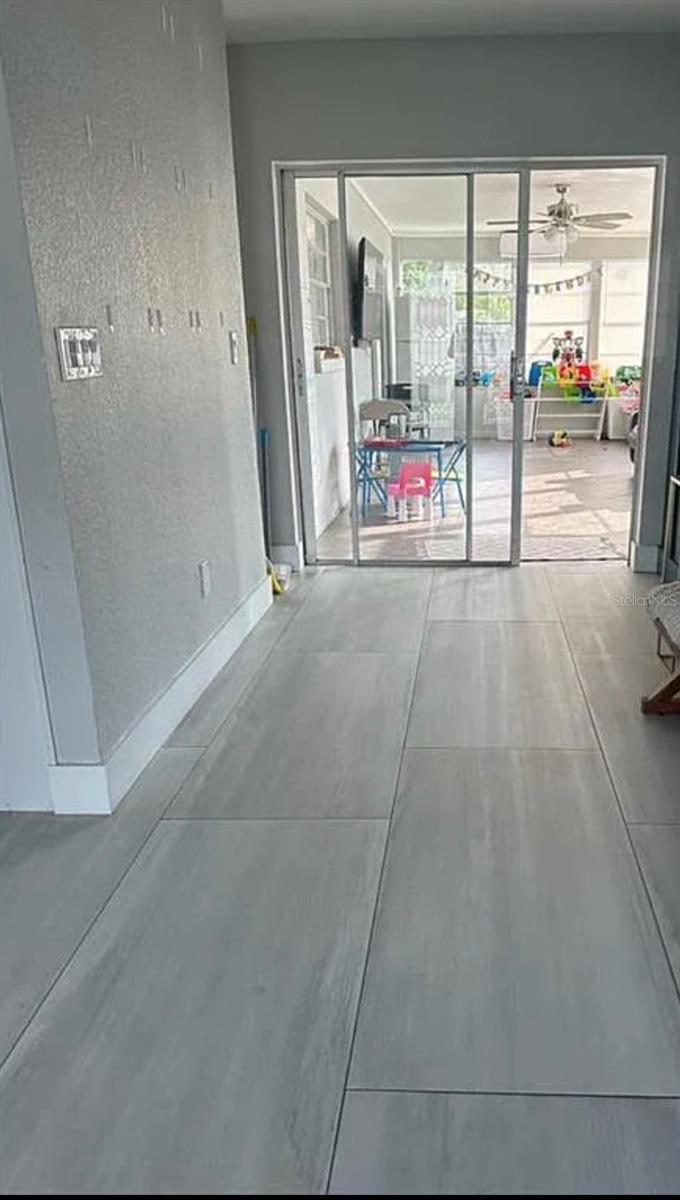 Image 17 of 25 For 8503 Woodbridge Boulevard