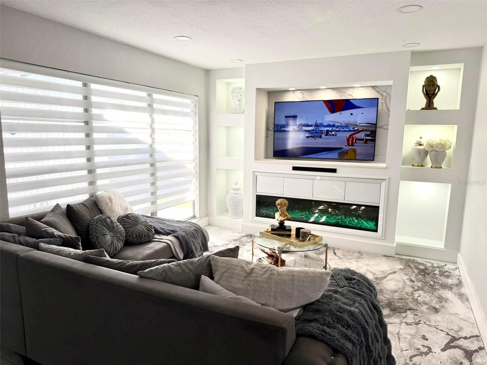 Image 3 of 25 For 8503 Woodbridge Boulevard