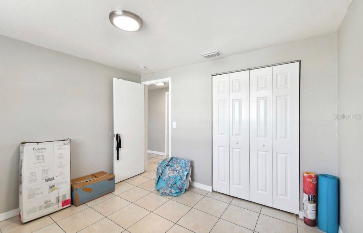 Image 28 of 38 For 4507-4509 Giddens Avenue