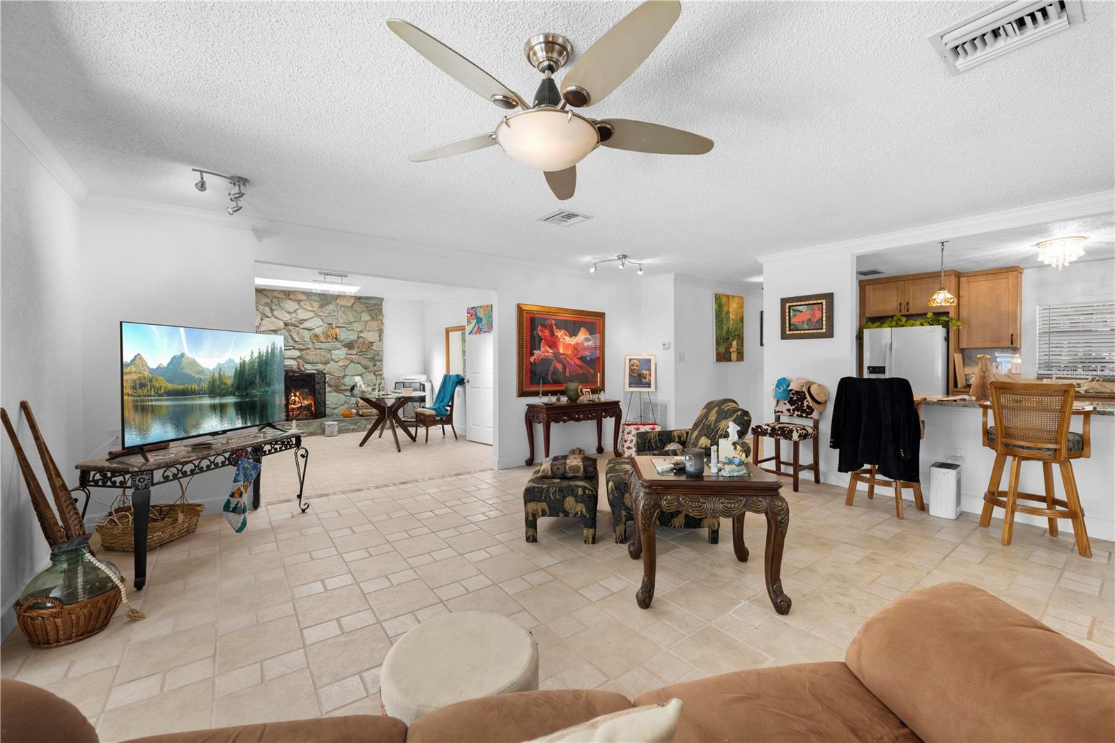 Listing photo id 13 for 5122 Bay Boulevard